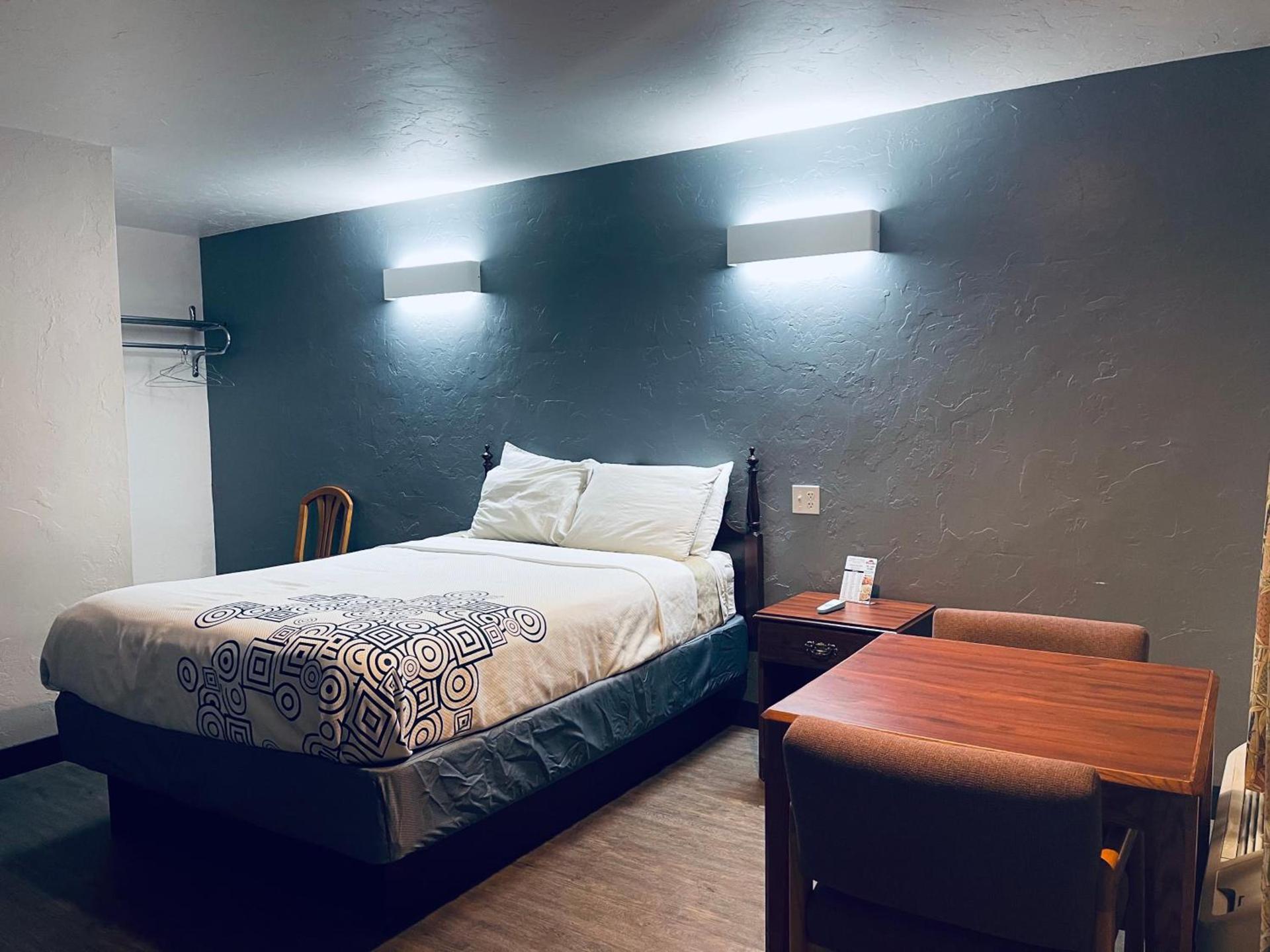 Century 21 Motel photo 12