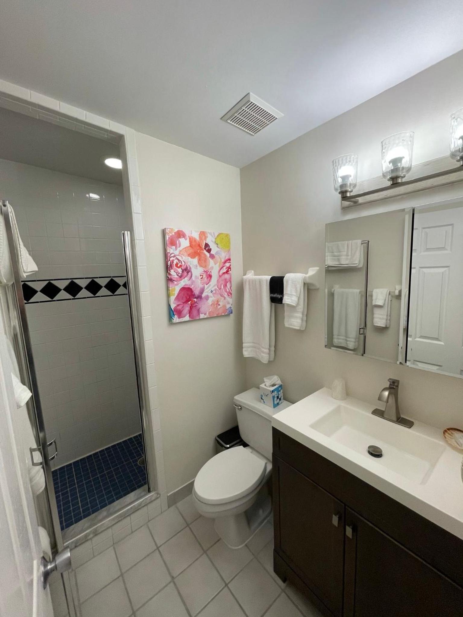 Cedar Cove Resort & Cottages photo 96