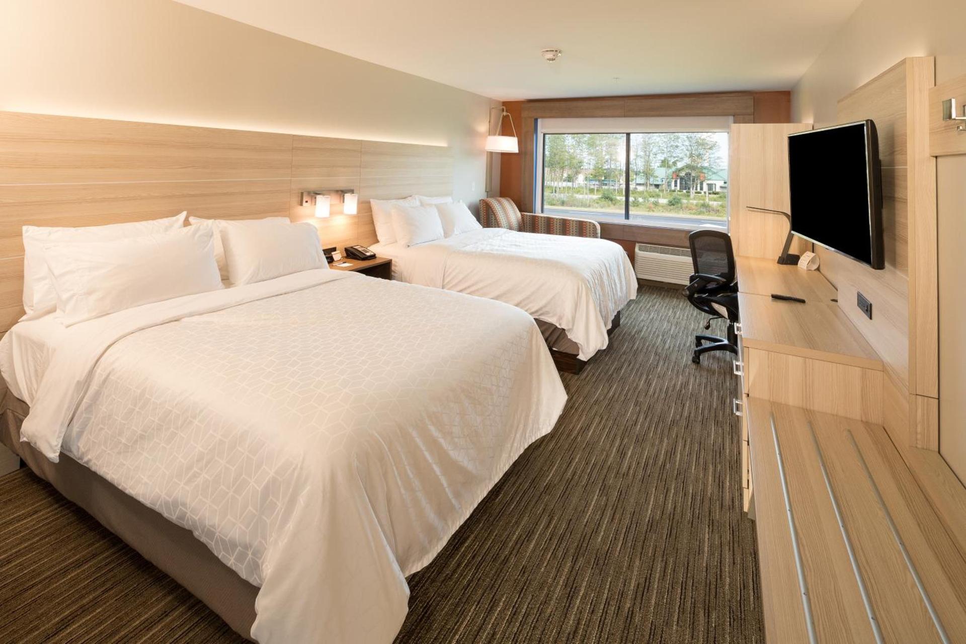 Holiday Inn Express Hotel & Suites Bay City by IHG photo 10