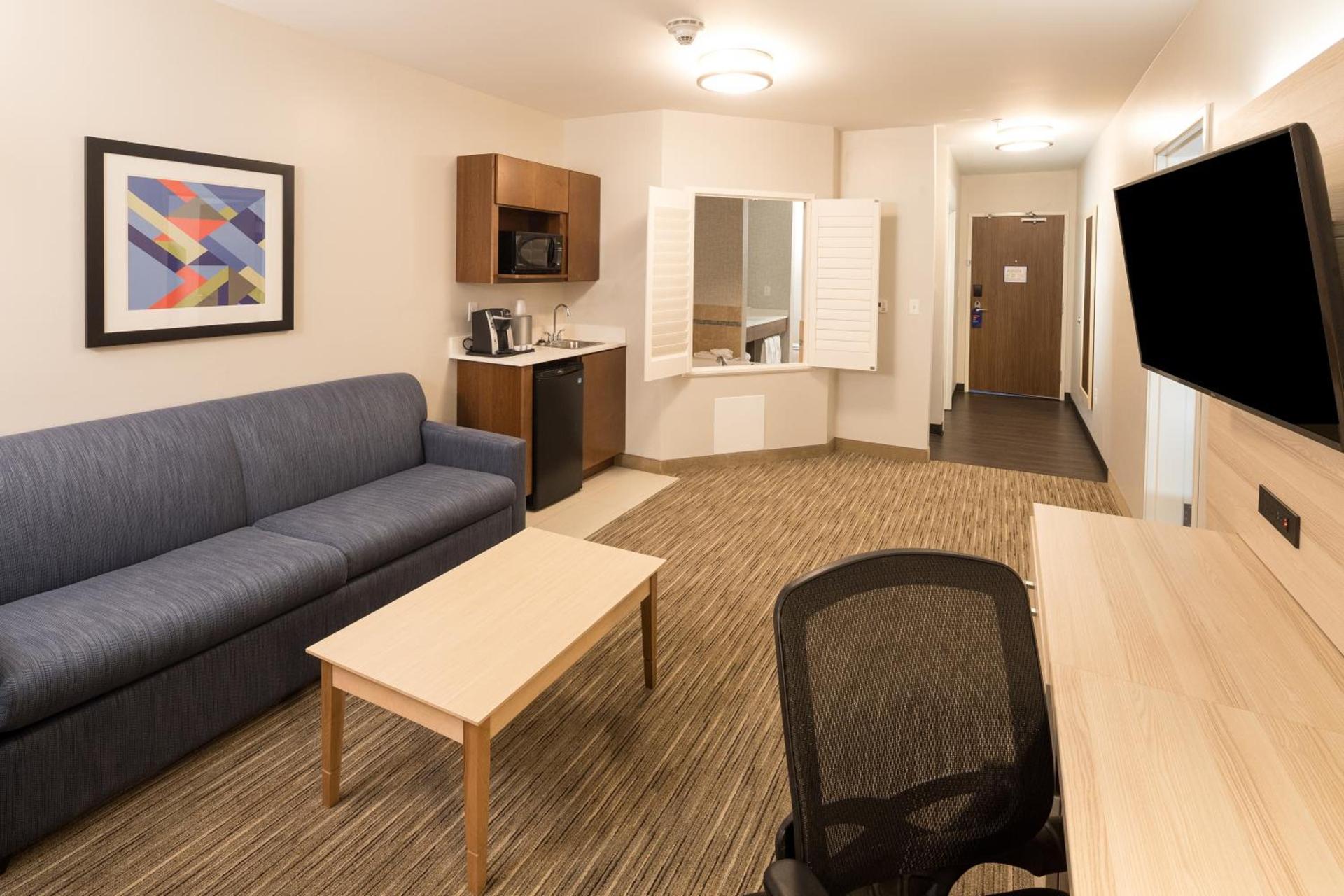 Holiday Inn Express Hotel & Suites Bay City by IHG photo 14