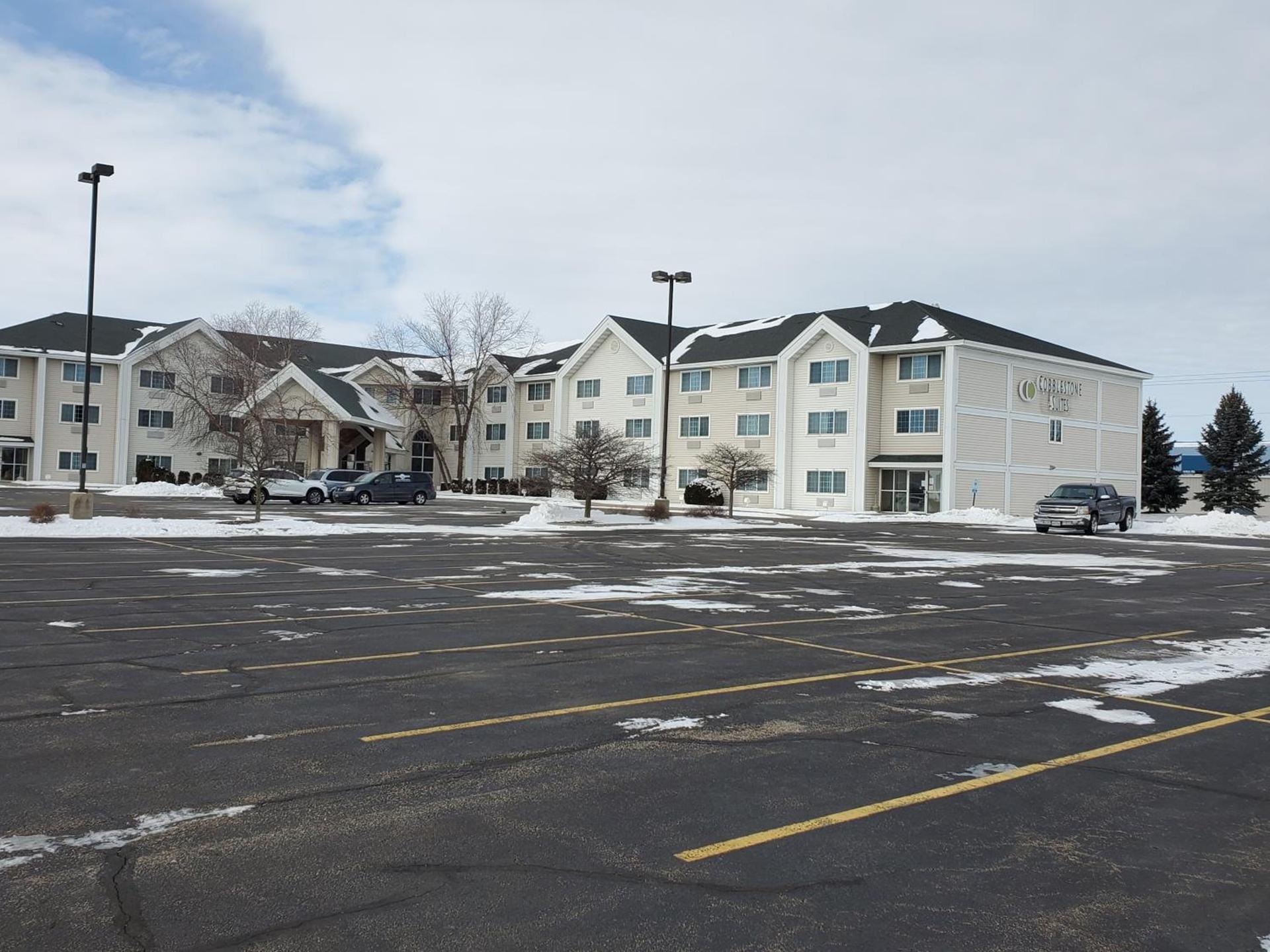 Cobblestone Suites - Oshkosh photo 53