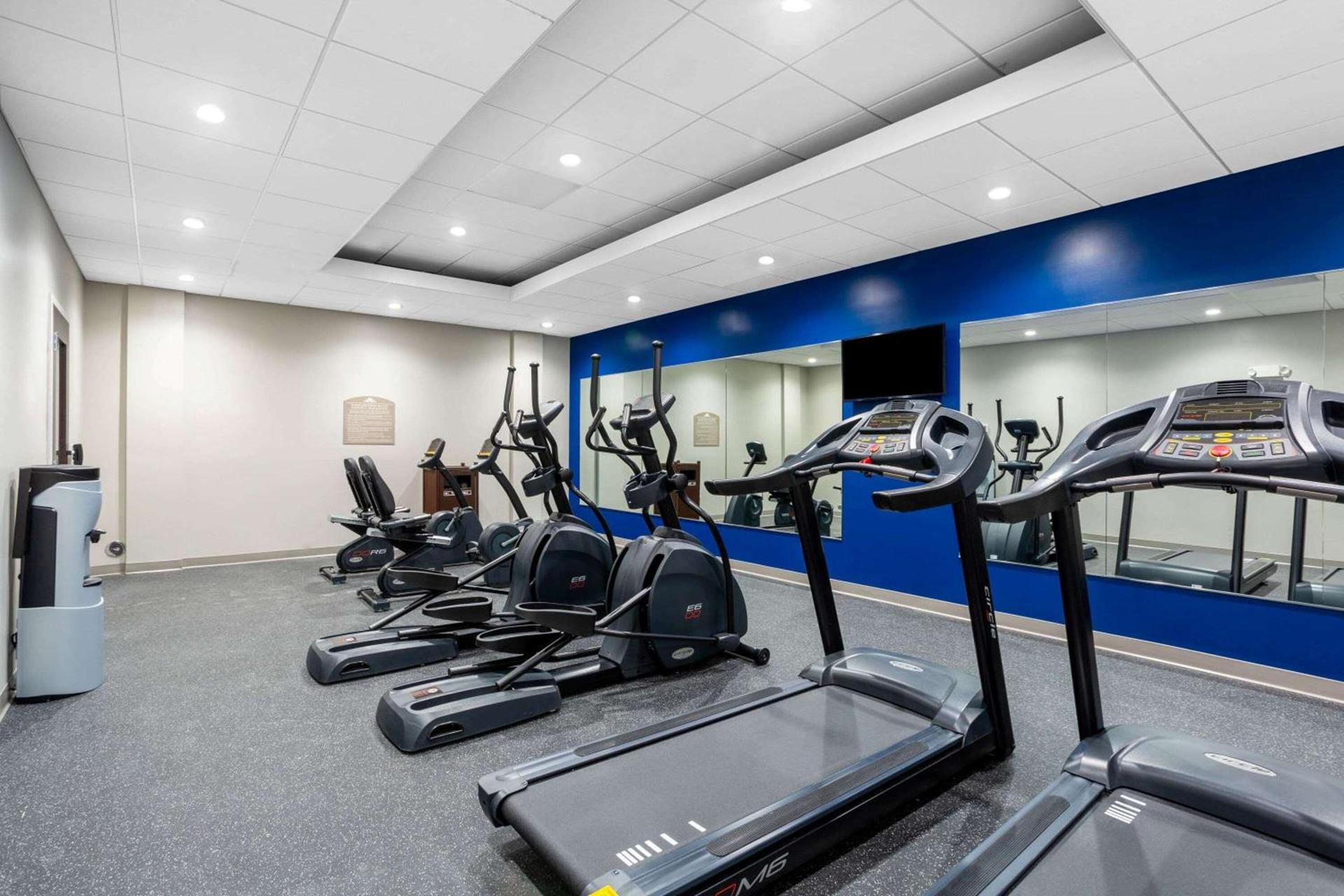 Microtel Inn Suites by Wyndham South Hill photo 7