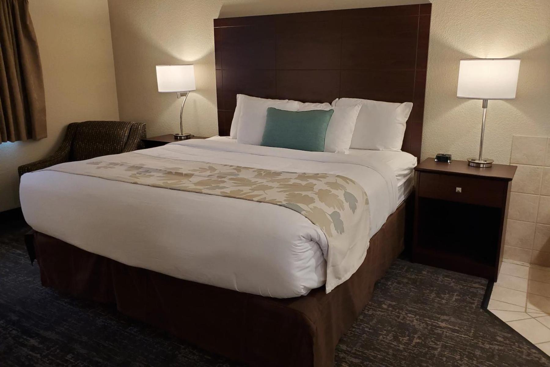 Cobblestone Suites - Oshkosh photo 11