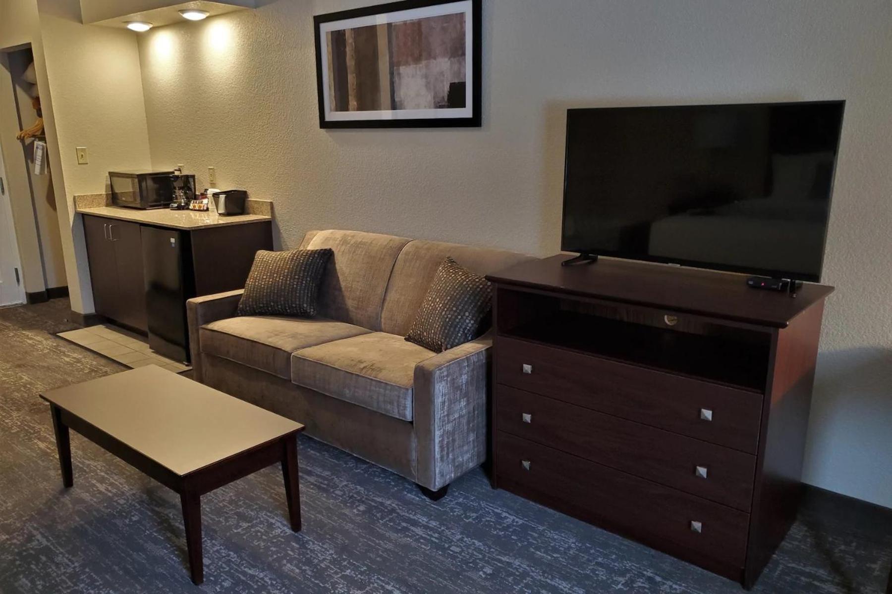 Cobblestone Suites - Oshkosh photo 14