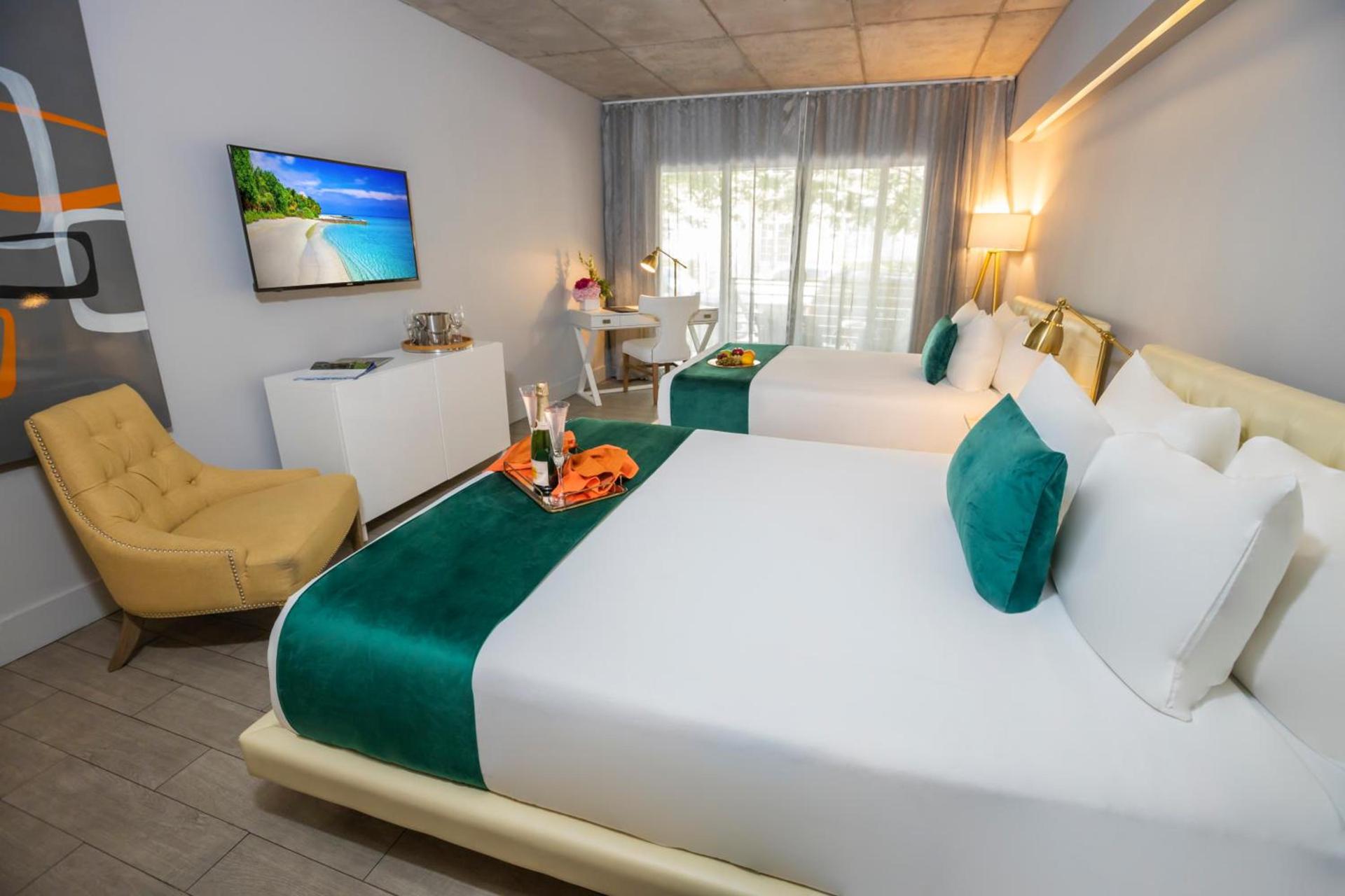 Riviera Suites photo 47