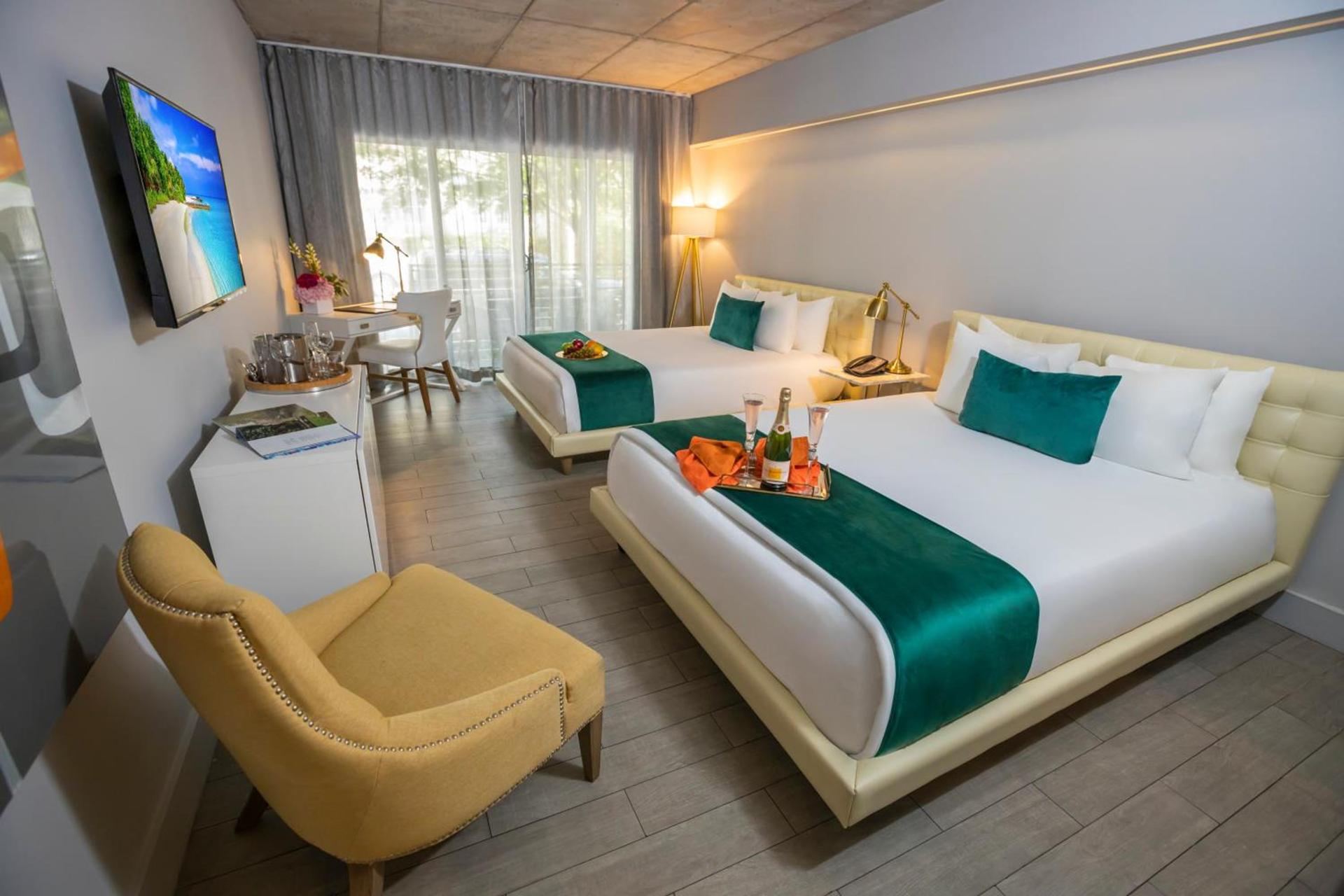 Riviera Suites photo 83