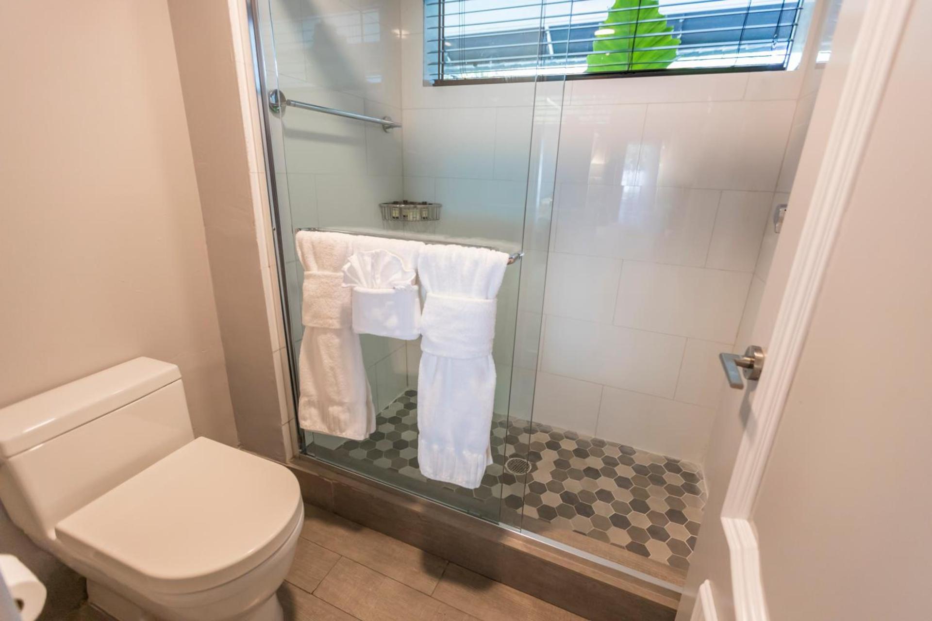Riviera Suites photo 66