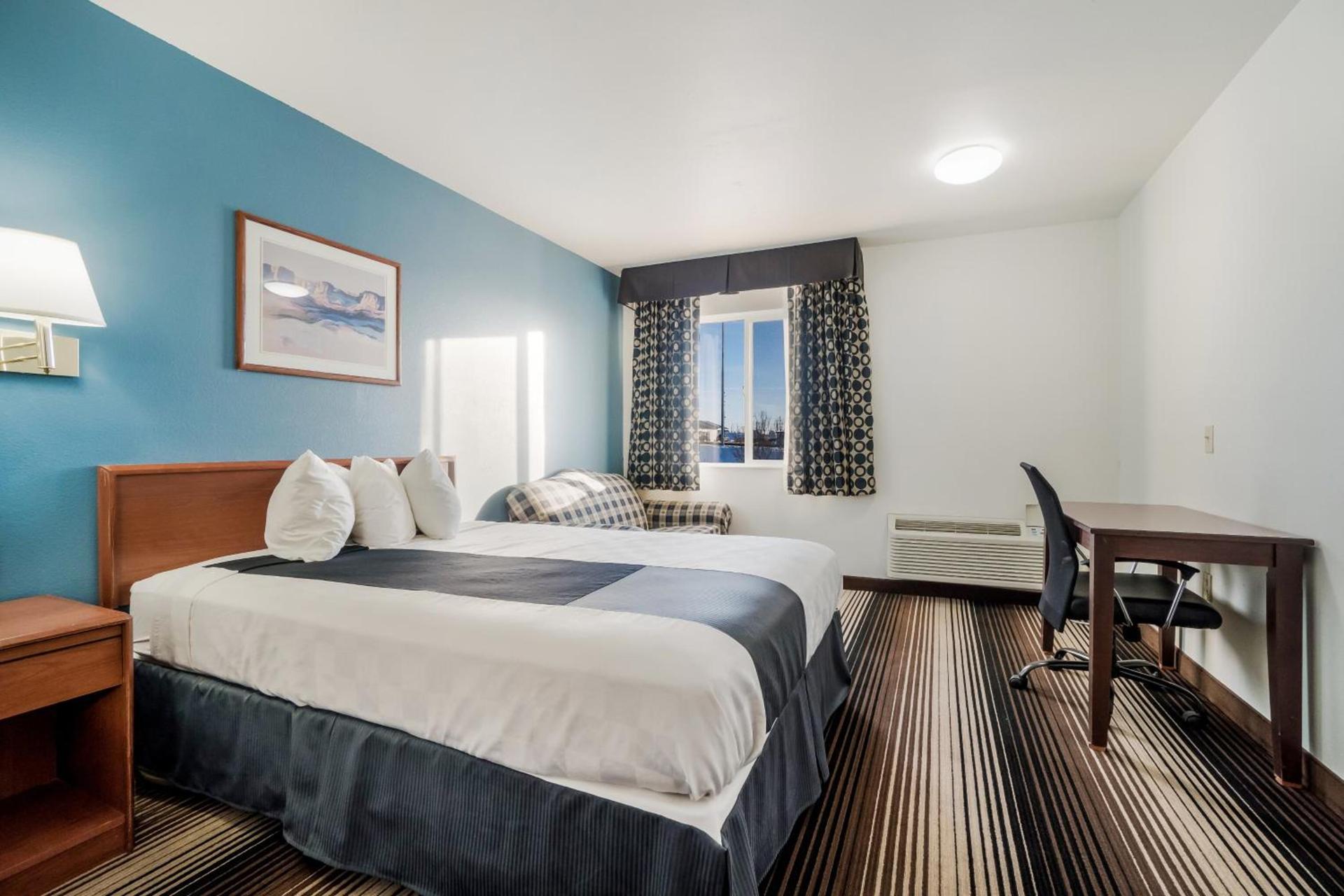 Americas Best Value Inn Green River photo 30
