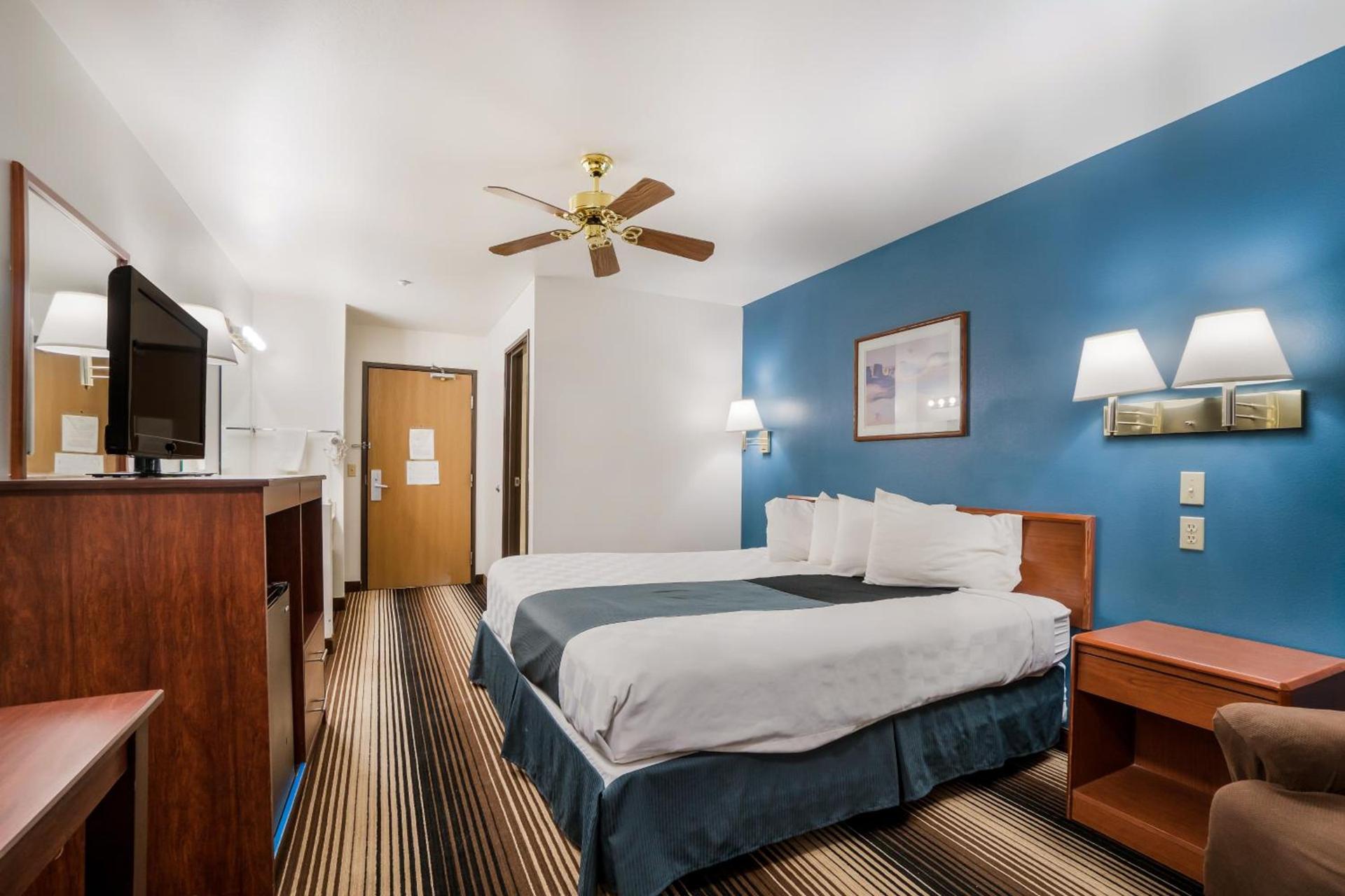 Americas Best Value Inn Green River photo 14