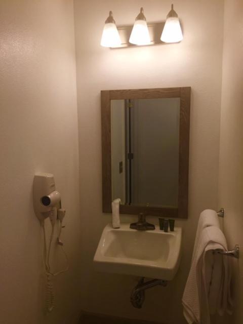 Hotel Focus SFO photo 2