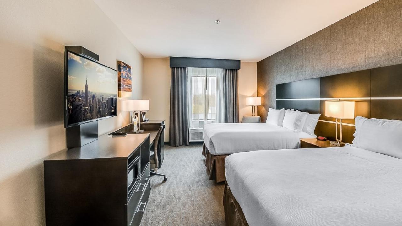 Holiday Inn Longview - North by IHG photo 2