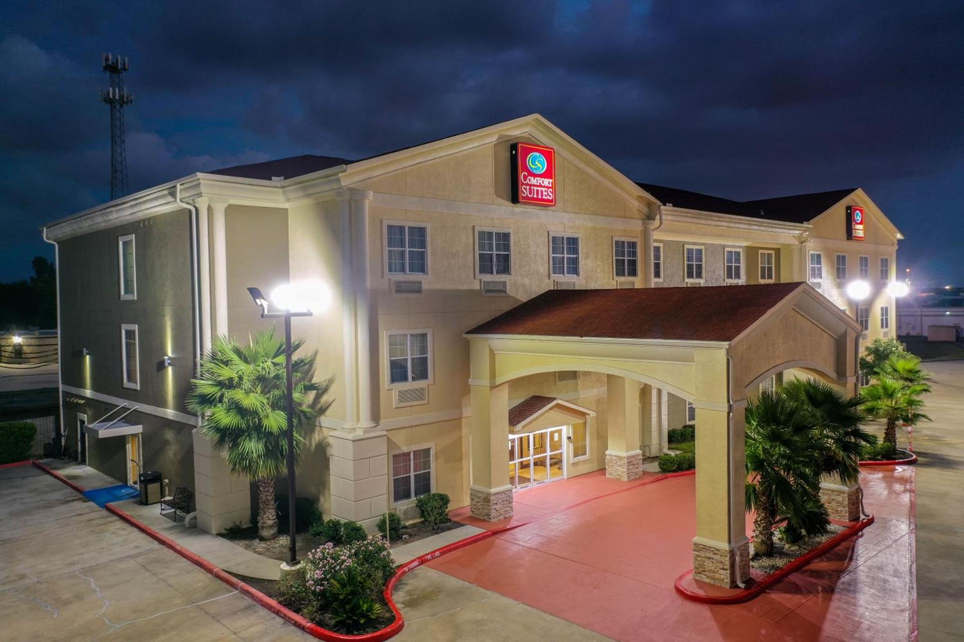 Comfort Suites Tomball Medical Center photo 48