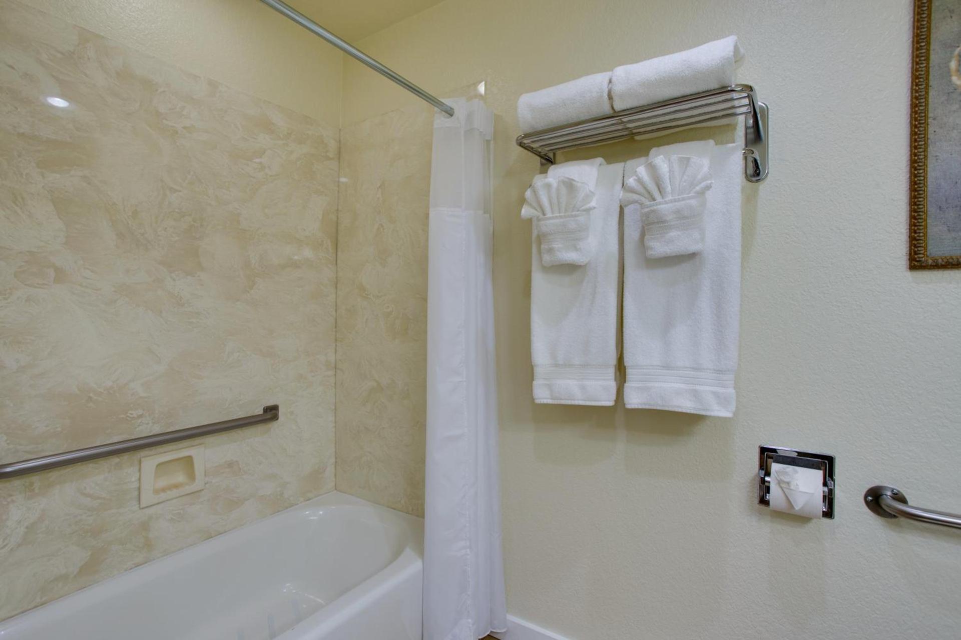 Stratford Inn photo 64