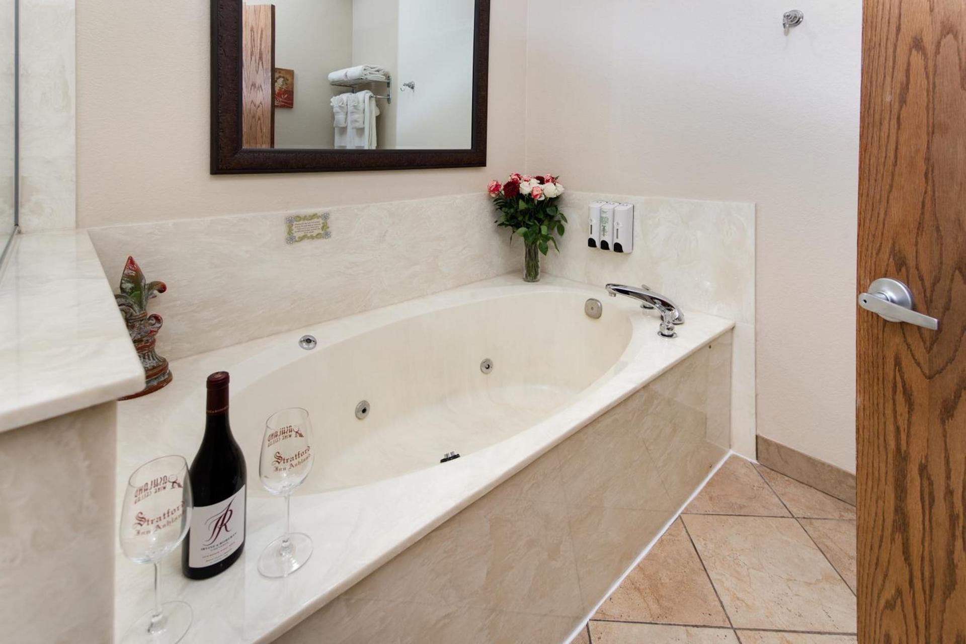 Stratford Inn photo 78