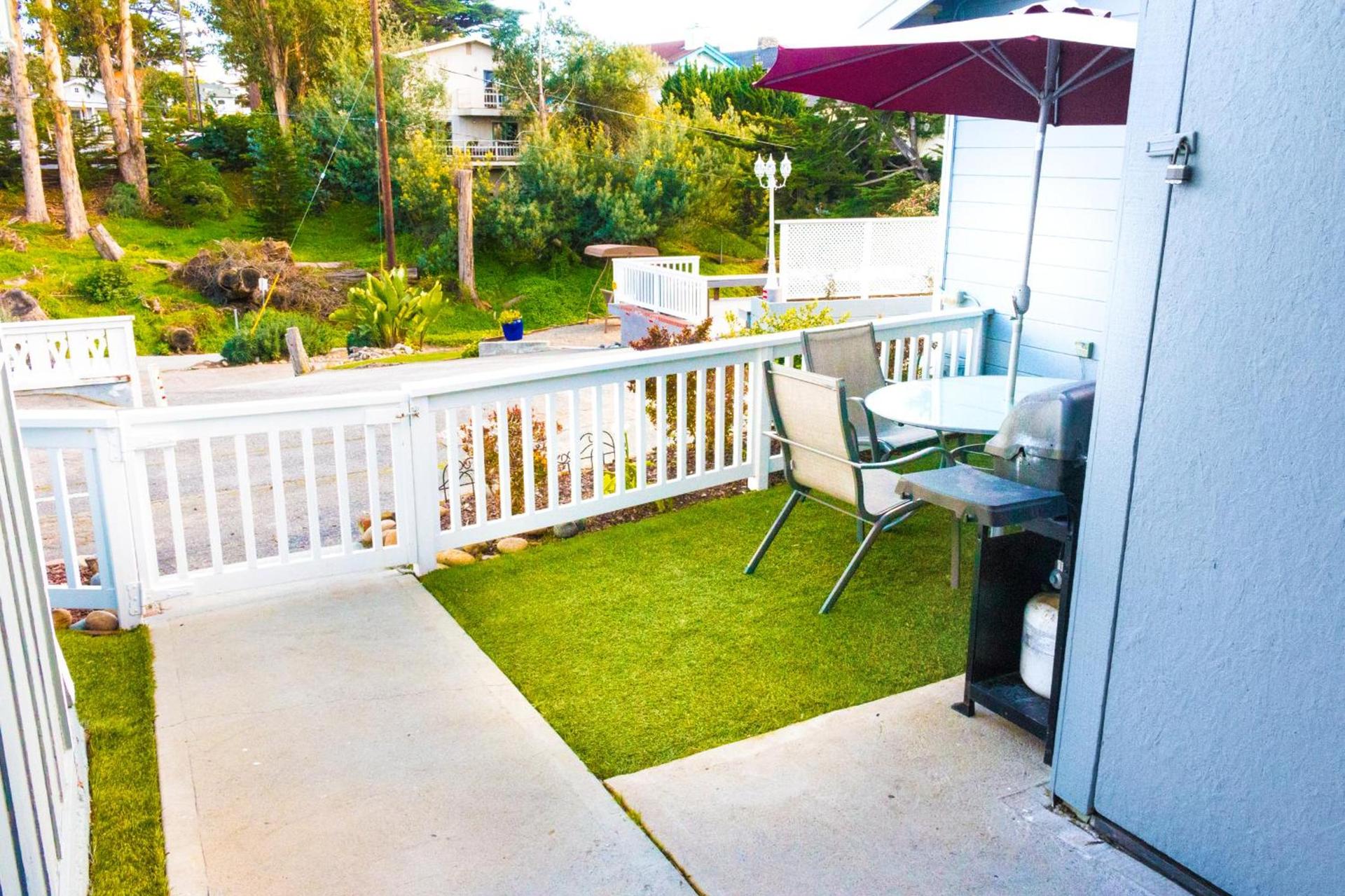 Ocean Echo Inn & Beach Cottages photo 3