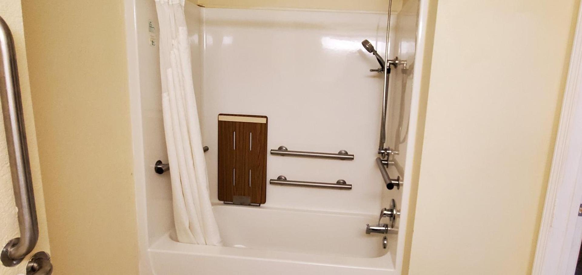 Home Inn & Suites photo 23