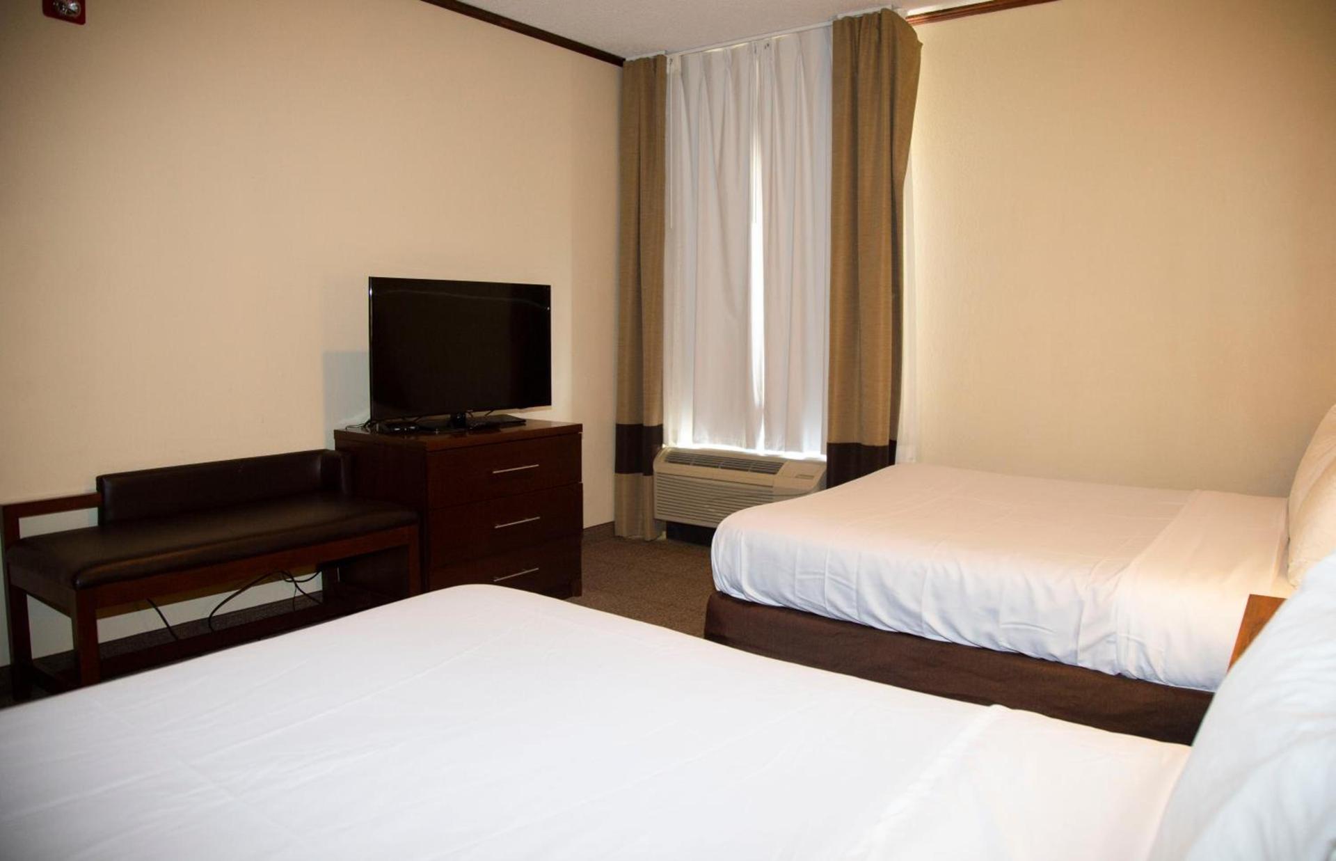 Ardmore Inn & Suites Ardmore photo 33