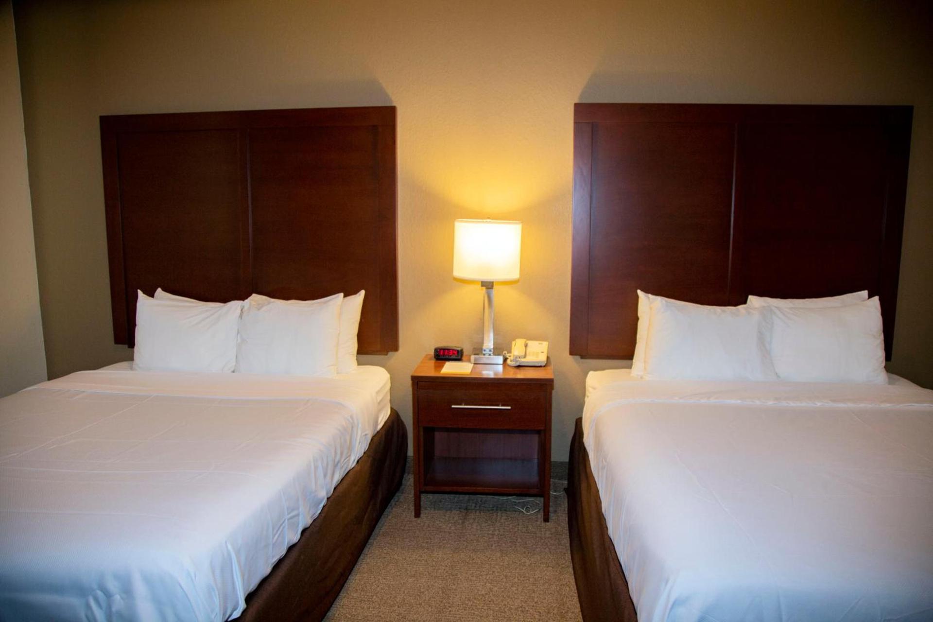 Ardmore Inn & Suites Ardmore photo 34