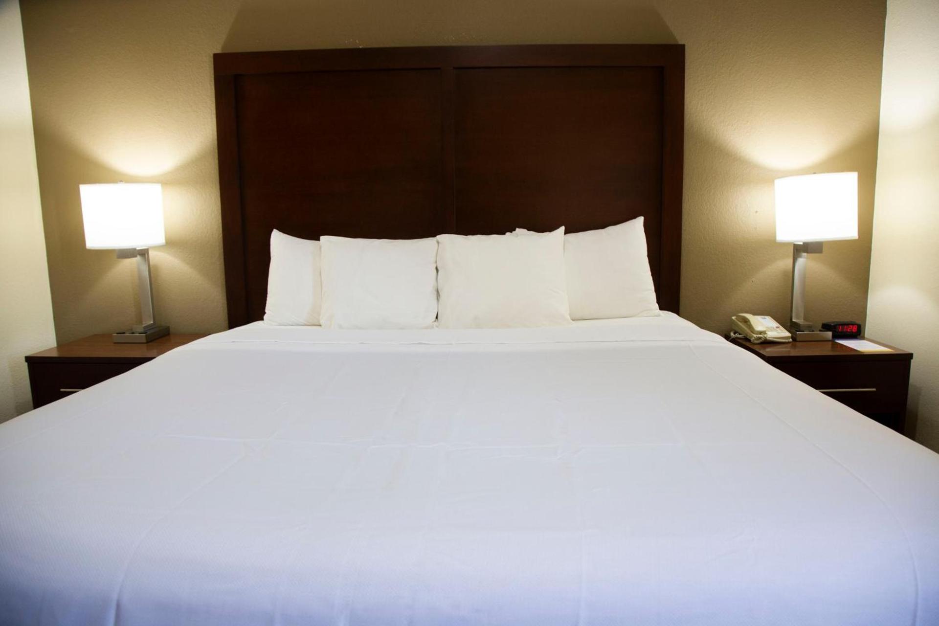 Ardmore Inn & Suites Ardmore photo 30