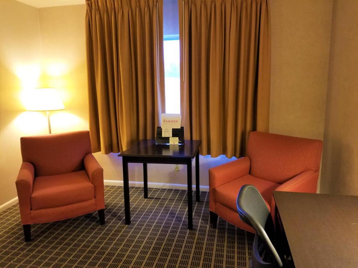 Ramada by Wyndham Washington photo 7