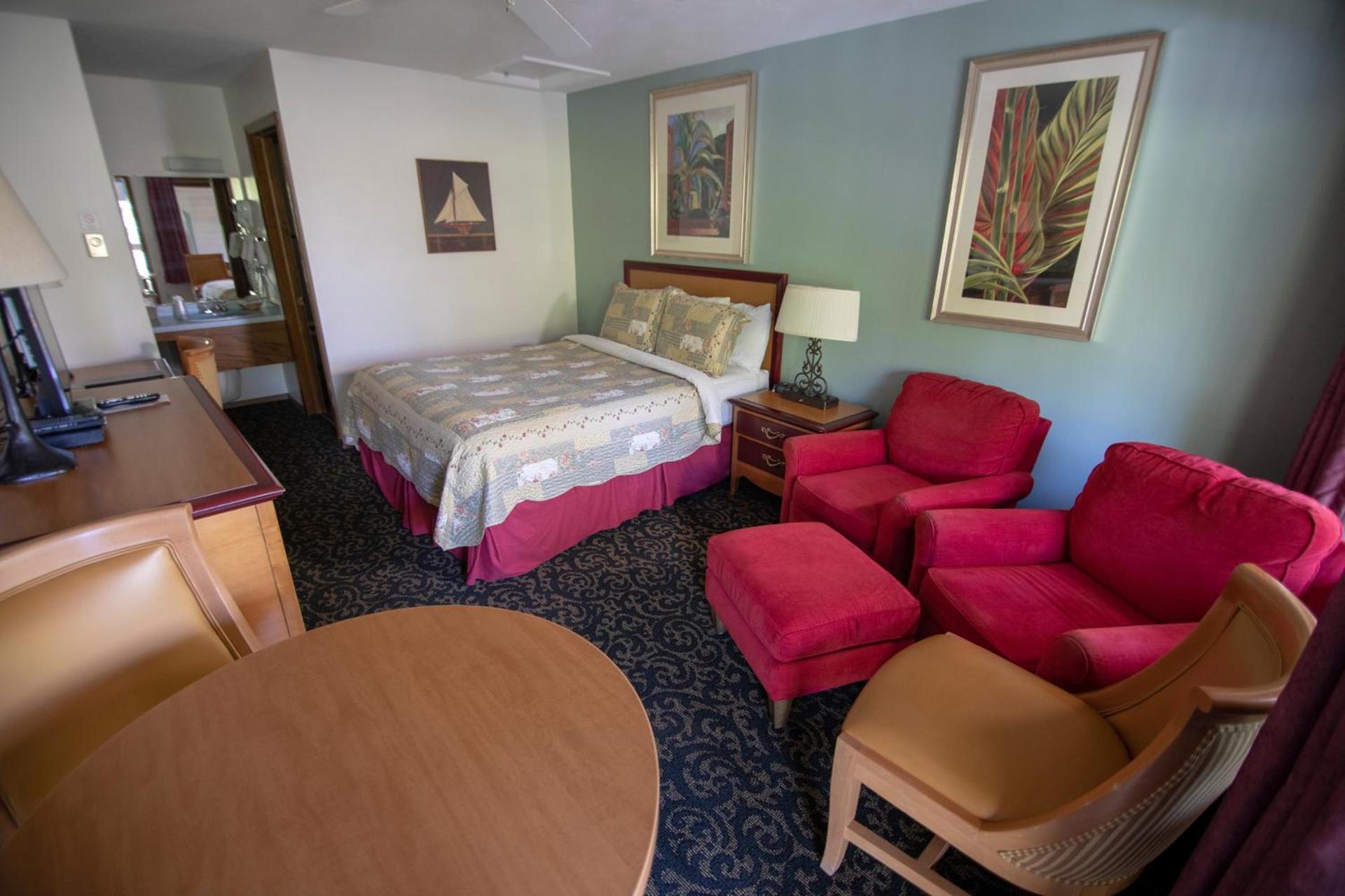 Coachlite Inn photo 55