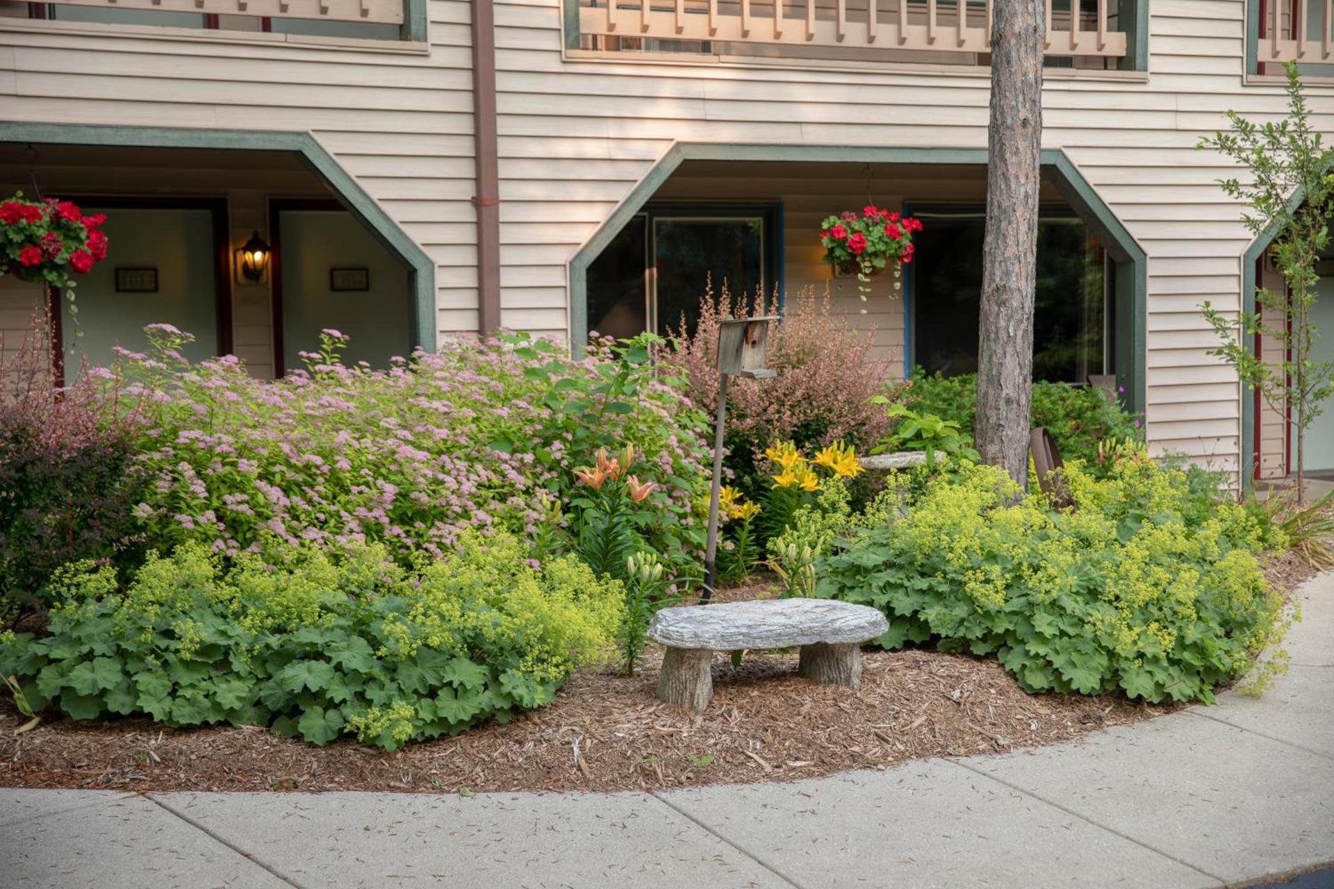 Coachlite Inn photo 42