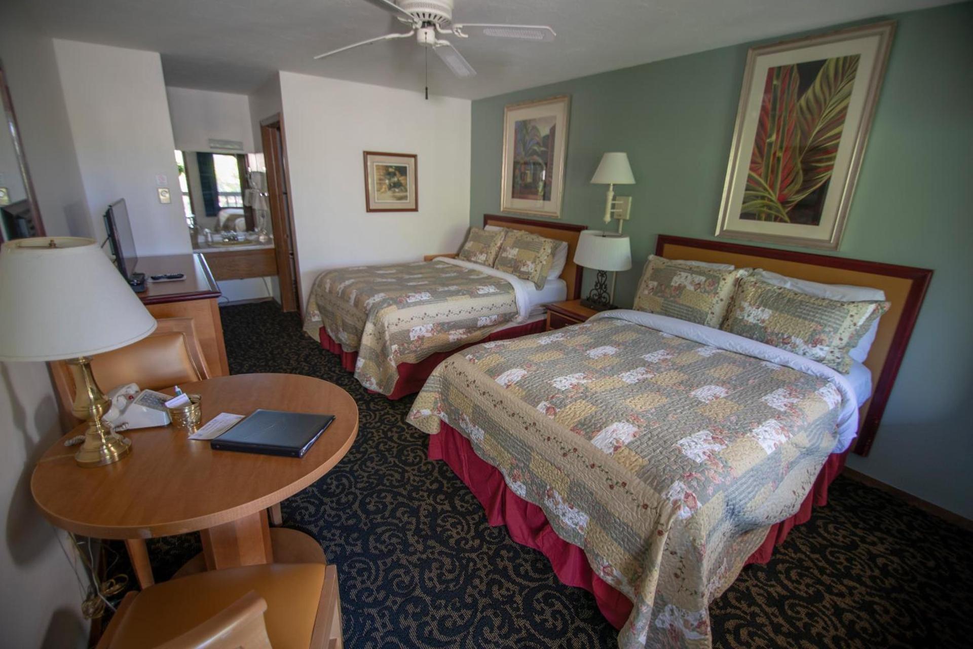 Coachlite Inn photo 53