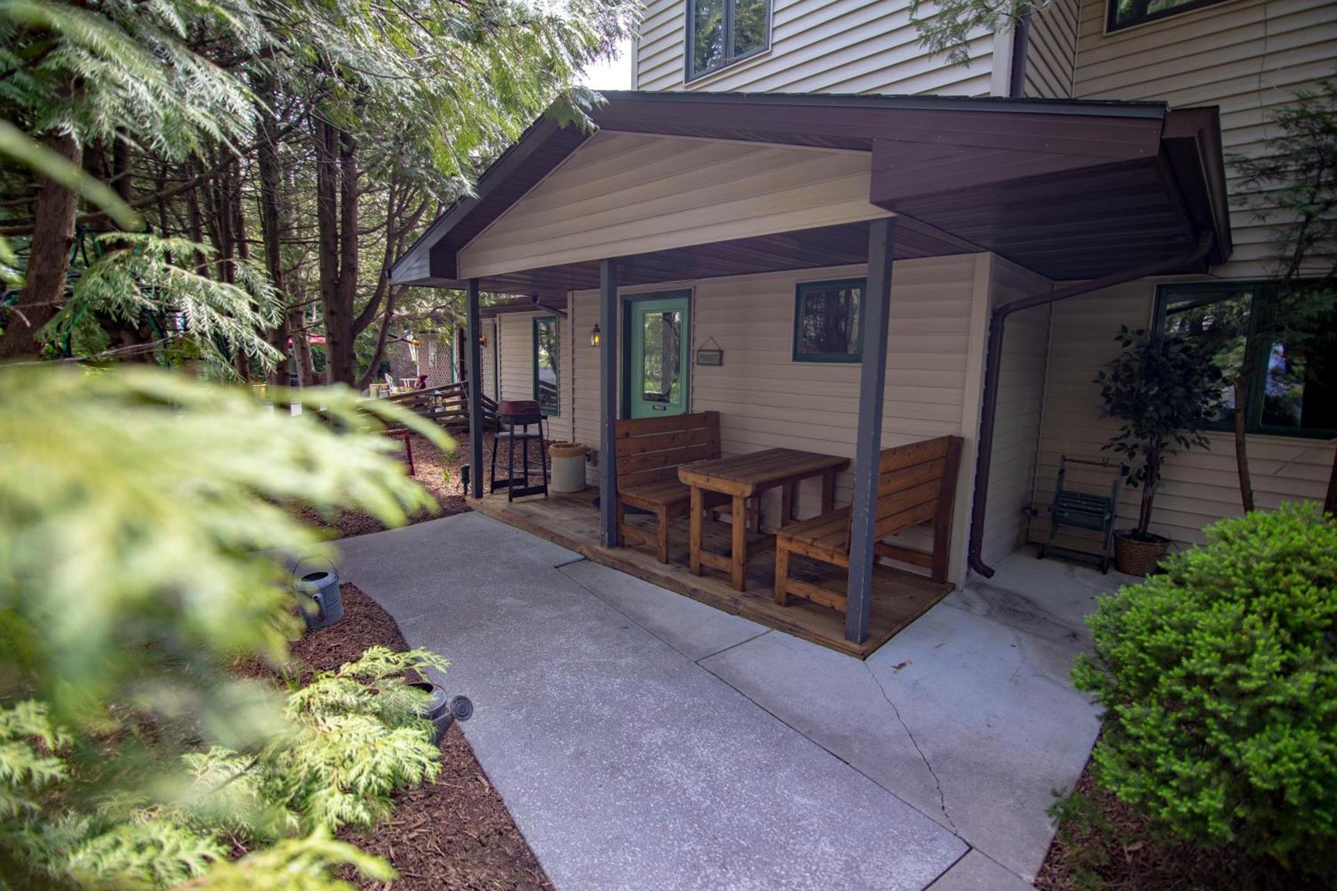 Coachlite Inn photo 14