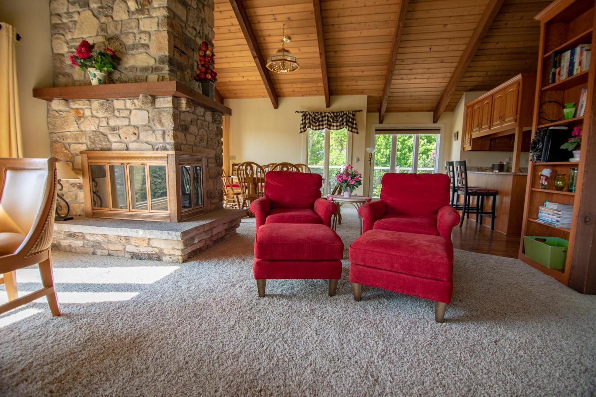 Coachlite Inn photo 88