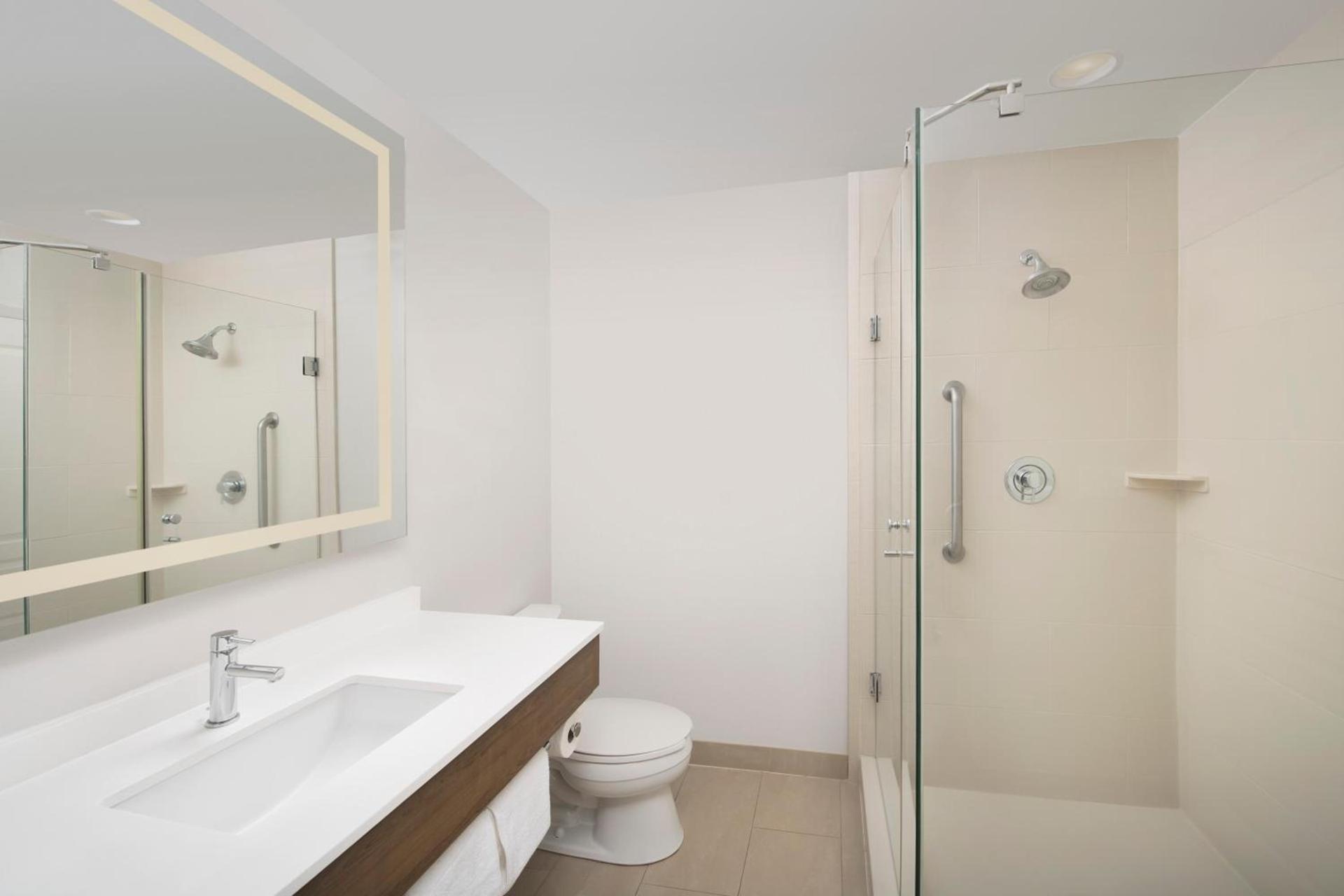 Holiday Inn Express Jacksonville Beach by IHG photo 3