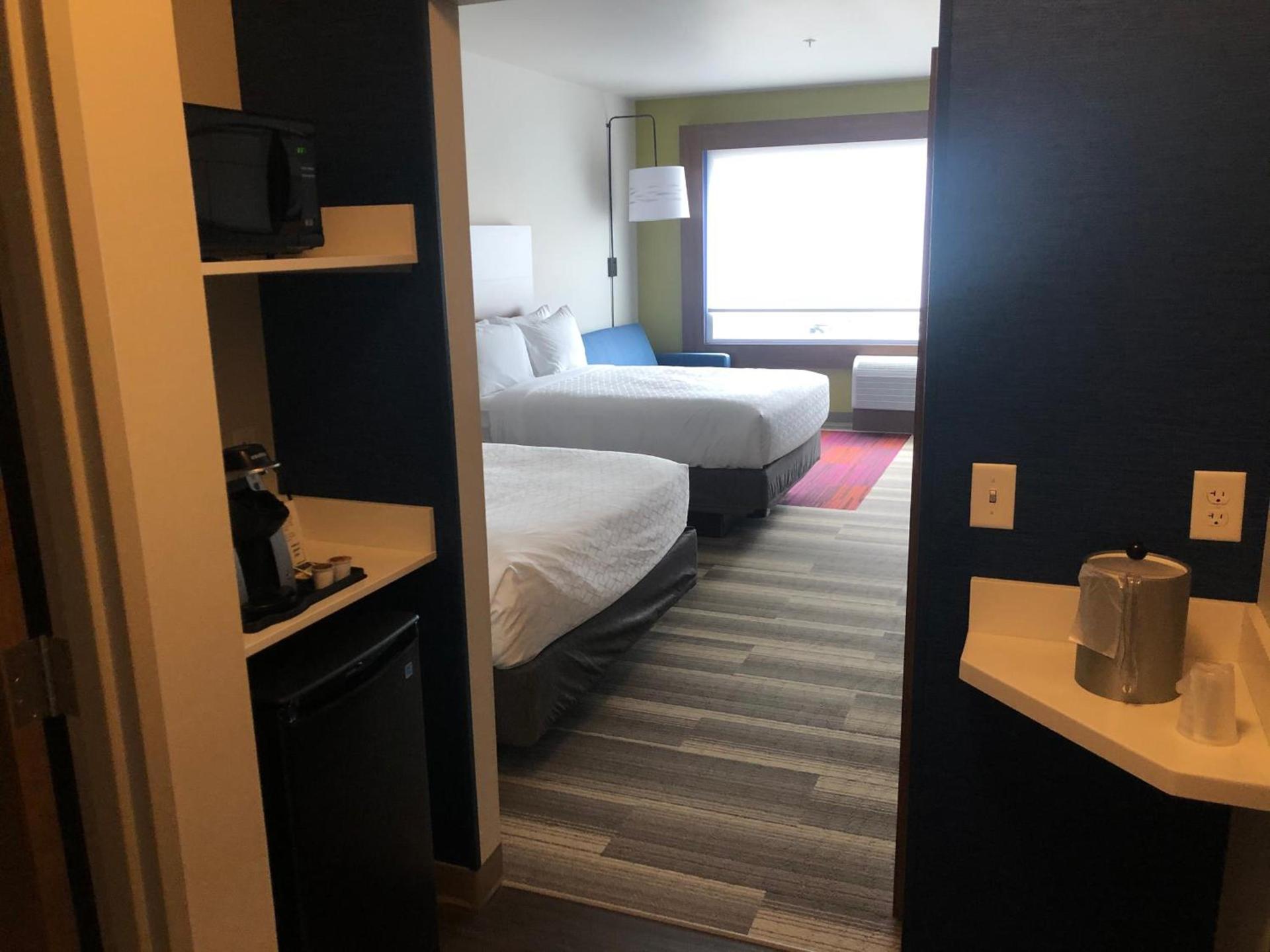 Holiday Inn Express & Suites - Madison West - Middleton by IHG photo 70