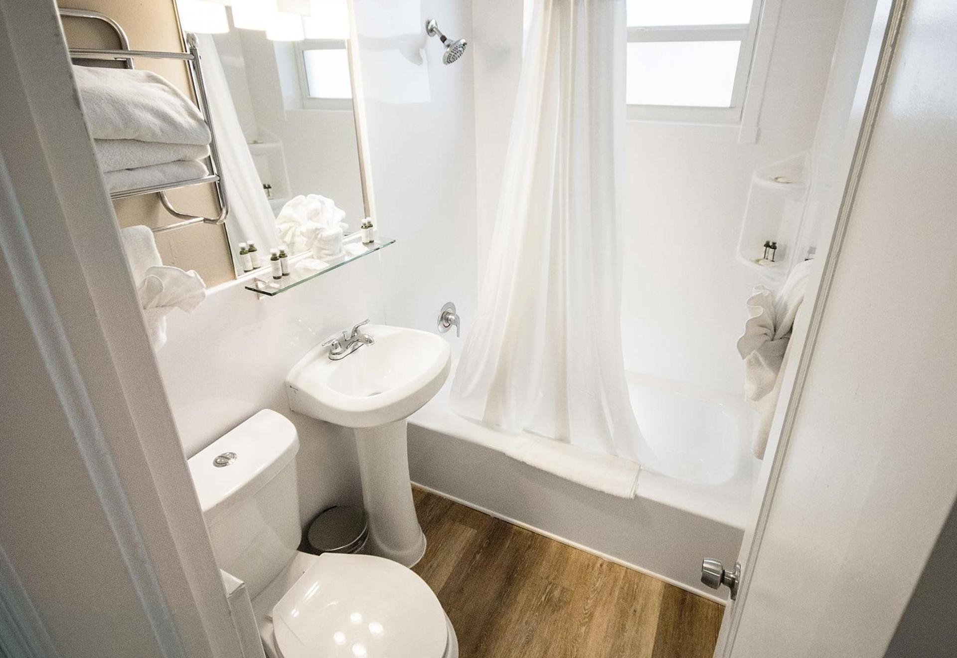 Ocean Reef Suites photo 50