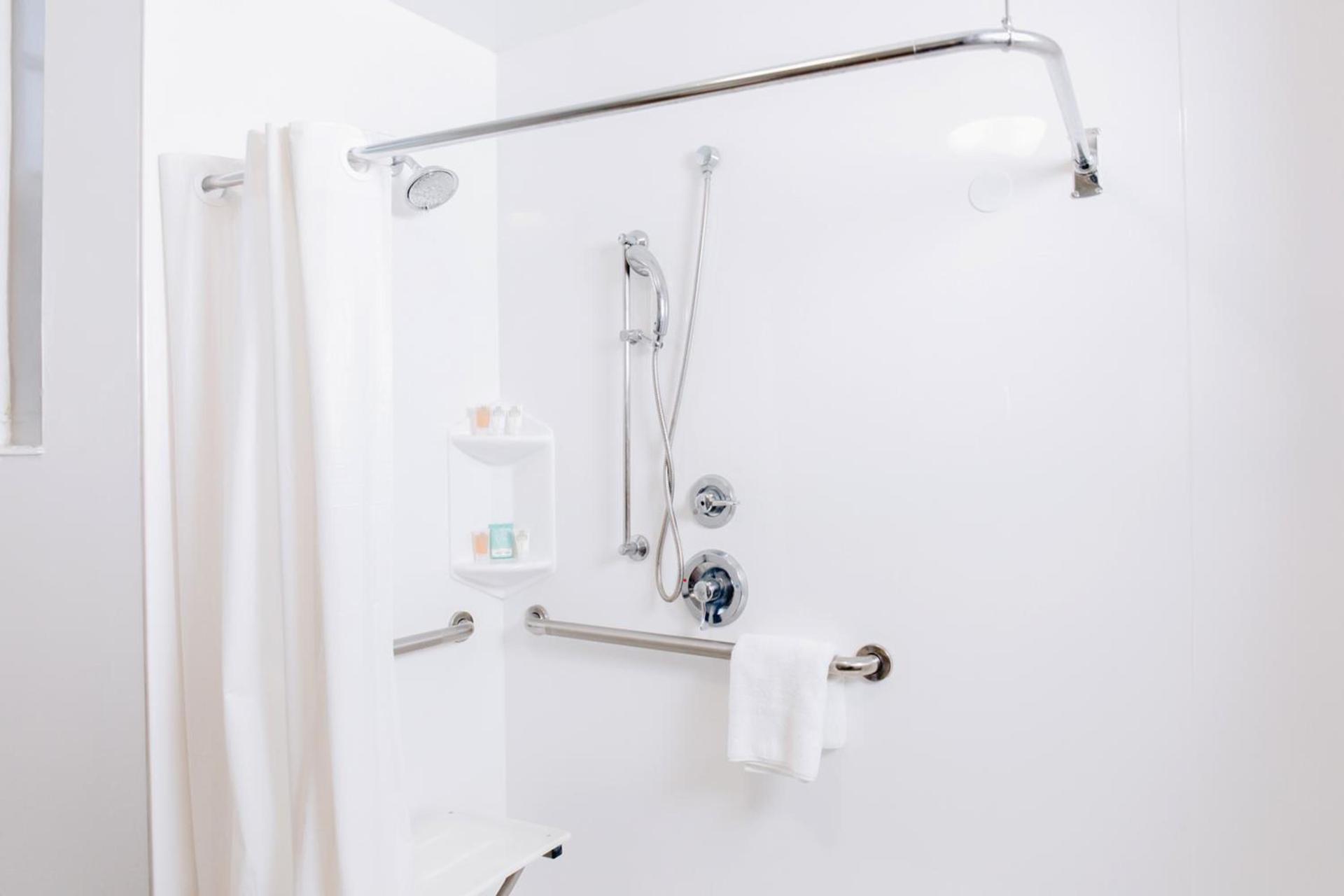 Ocean Reef Suites photo 40