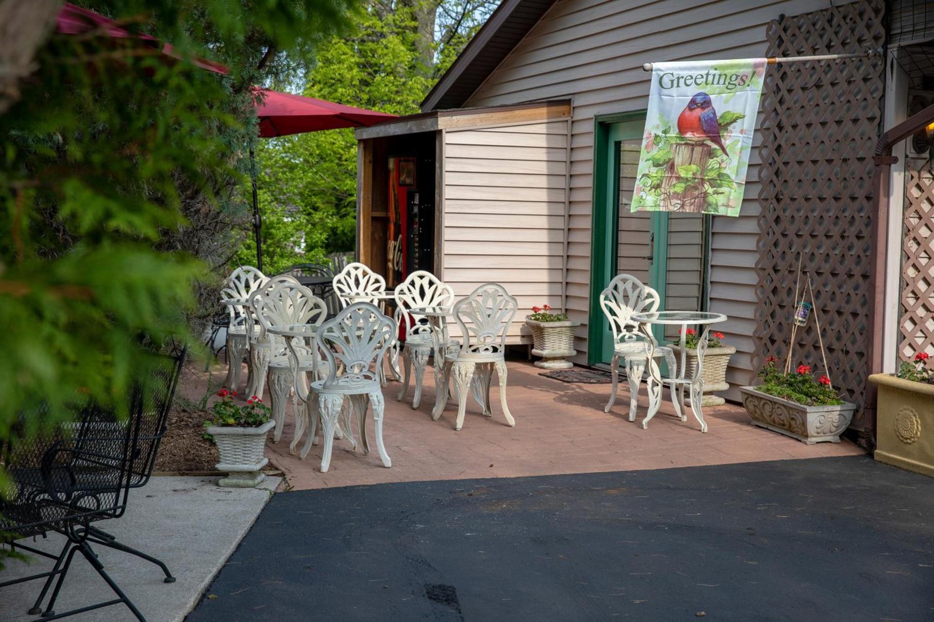 Coachlite Inn photo 78