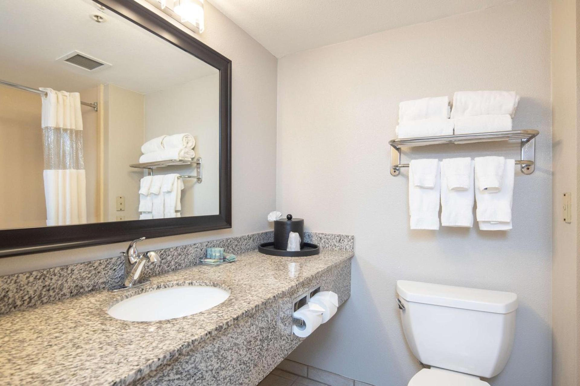 Best Western Inn & Suites San Mateo - San Francisco Airport photo 19