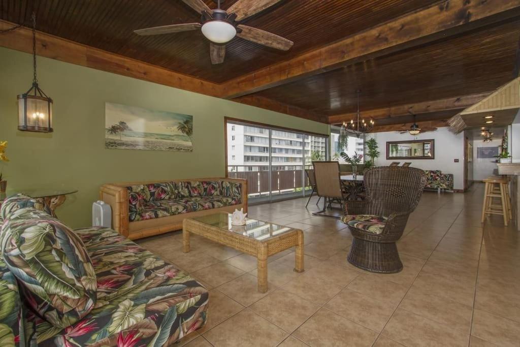 Hawaiian King photo 7