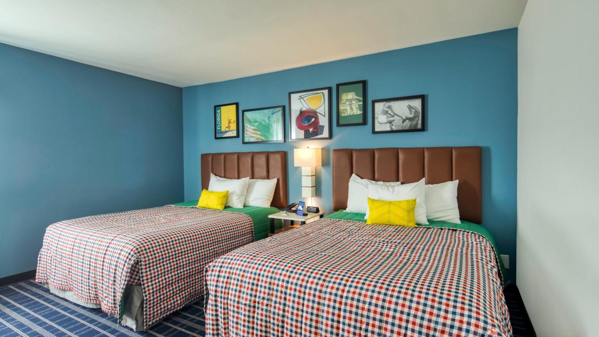 Uptown Suites Extended Stay Charlotte NC - Concord photo 3