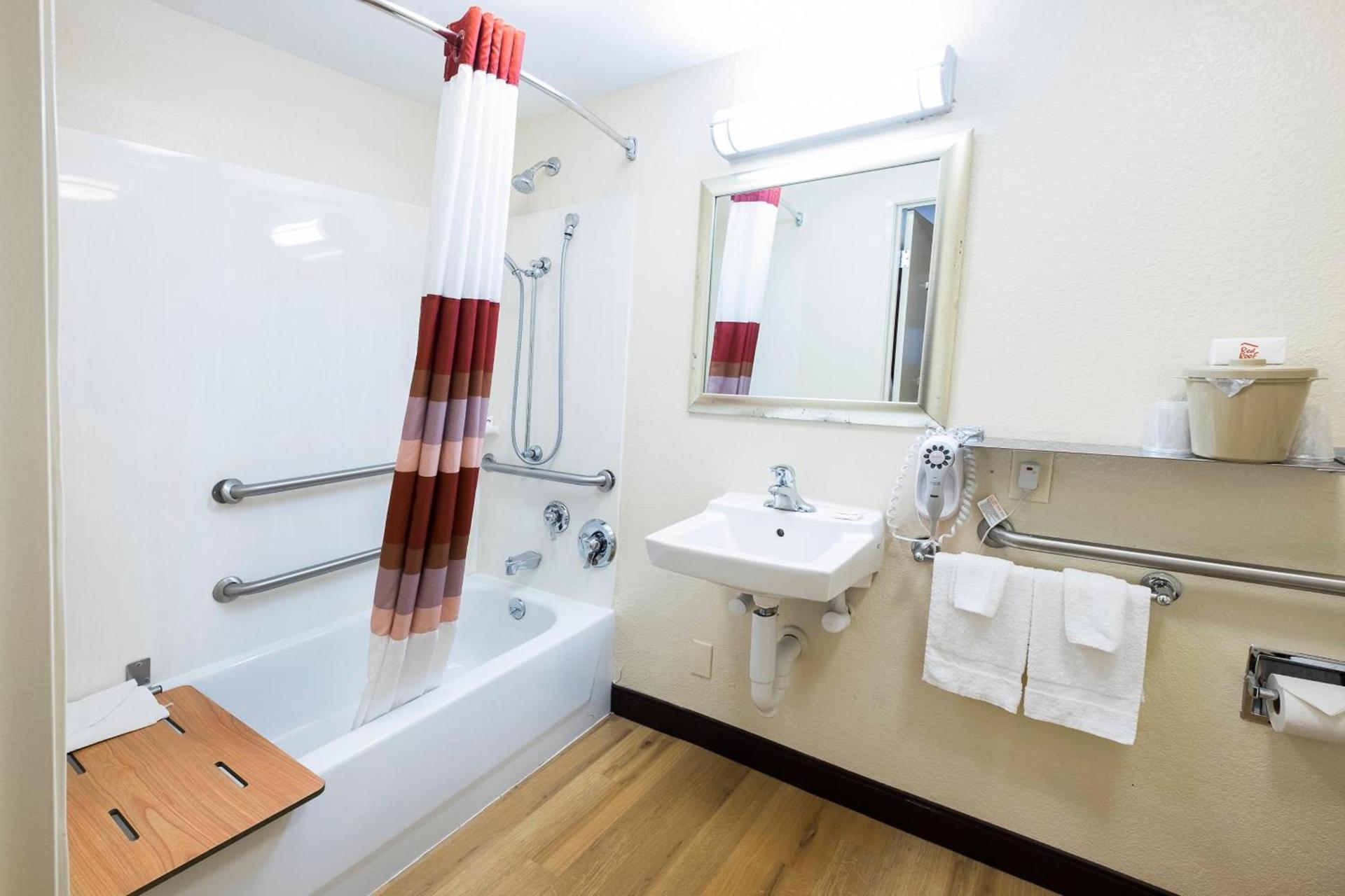 Red Roof Inn Washington DC - Laurel photo 19