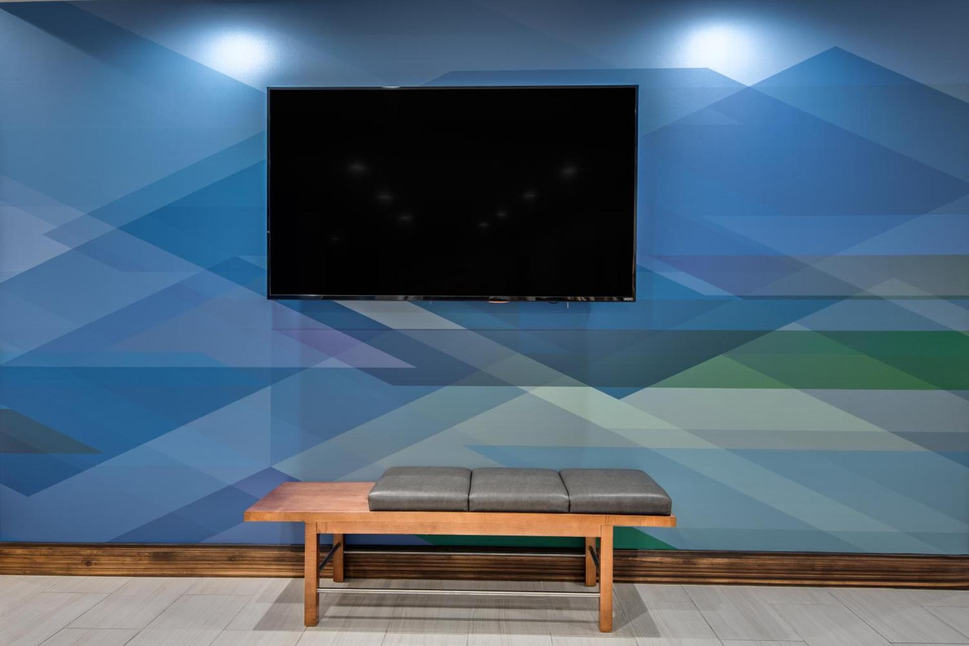 Holiday Inn Express & Suites Dallas North - Addison by IHG photo 7