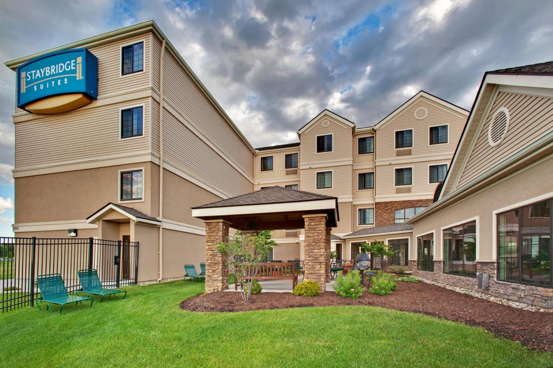 Staybridge Suites Davenport by IHG photo 46