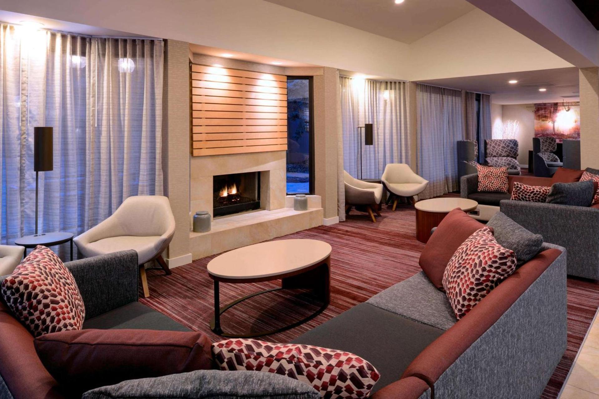 Sonesta Select Kansas City Airport Tiffany Springs photo 18