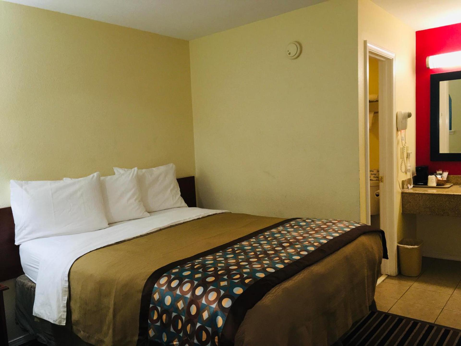 Suite 16 Motel photo 10