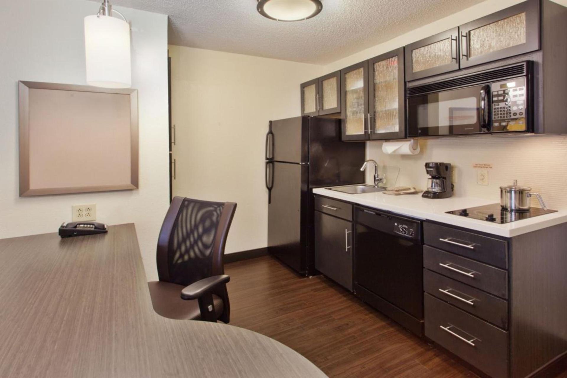 Candlewood Suites Pueblo by IHG photo 13