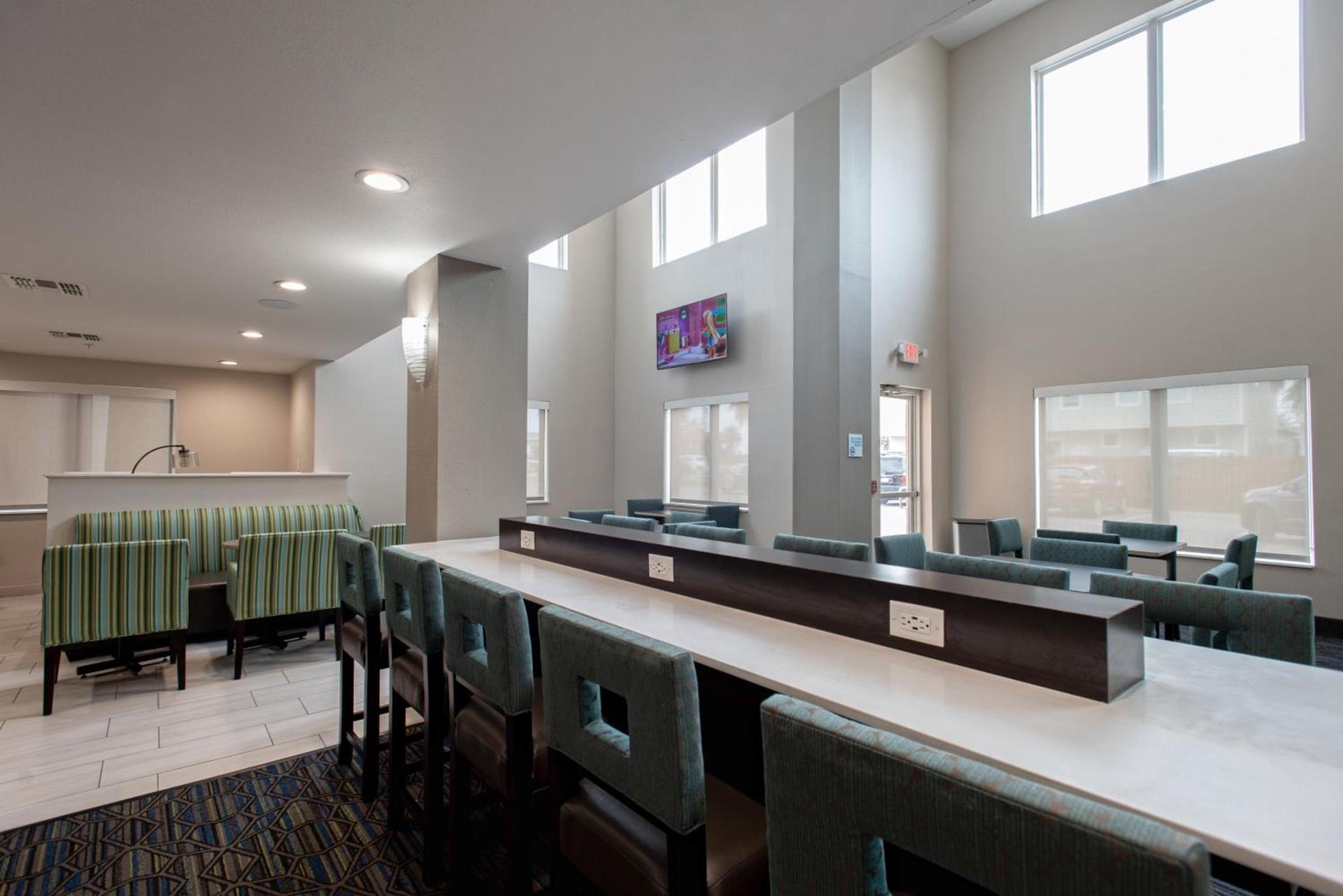 Holiday Inn Express Hotel and Suites Port Aransas/Beach Area by IHG photo 16