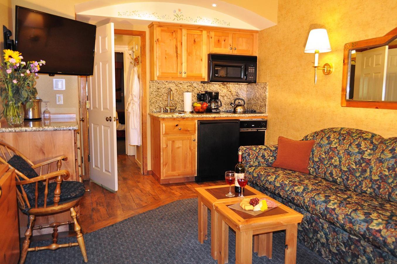 GetAways at Olympic Village Inn photo 3