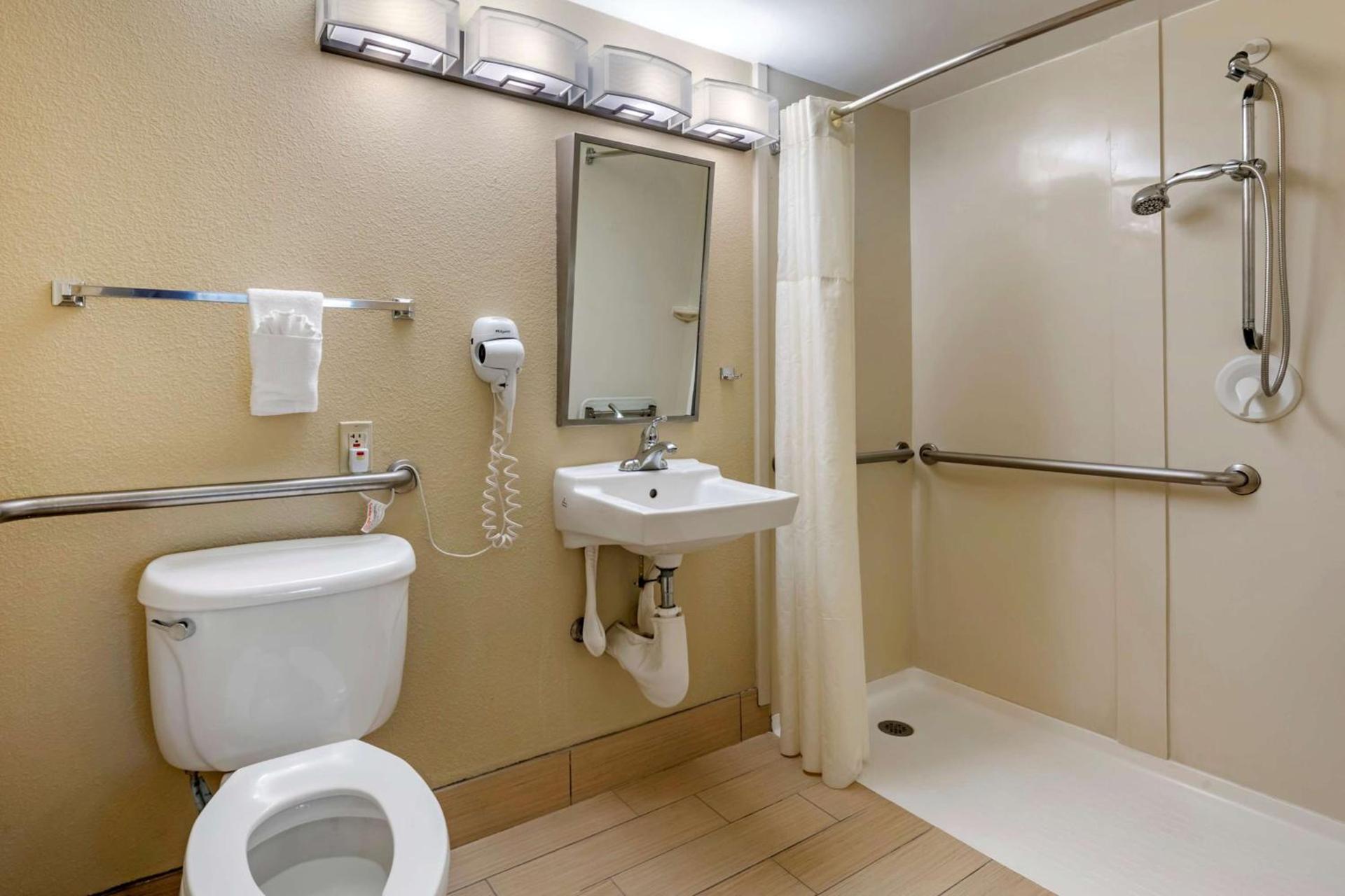 Best Western Downtown Stuart photo 19