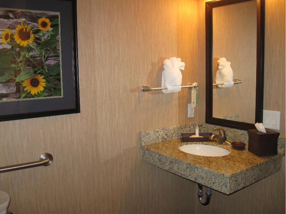 Little Missouri Inn & Suites Watford City photo 21