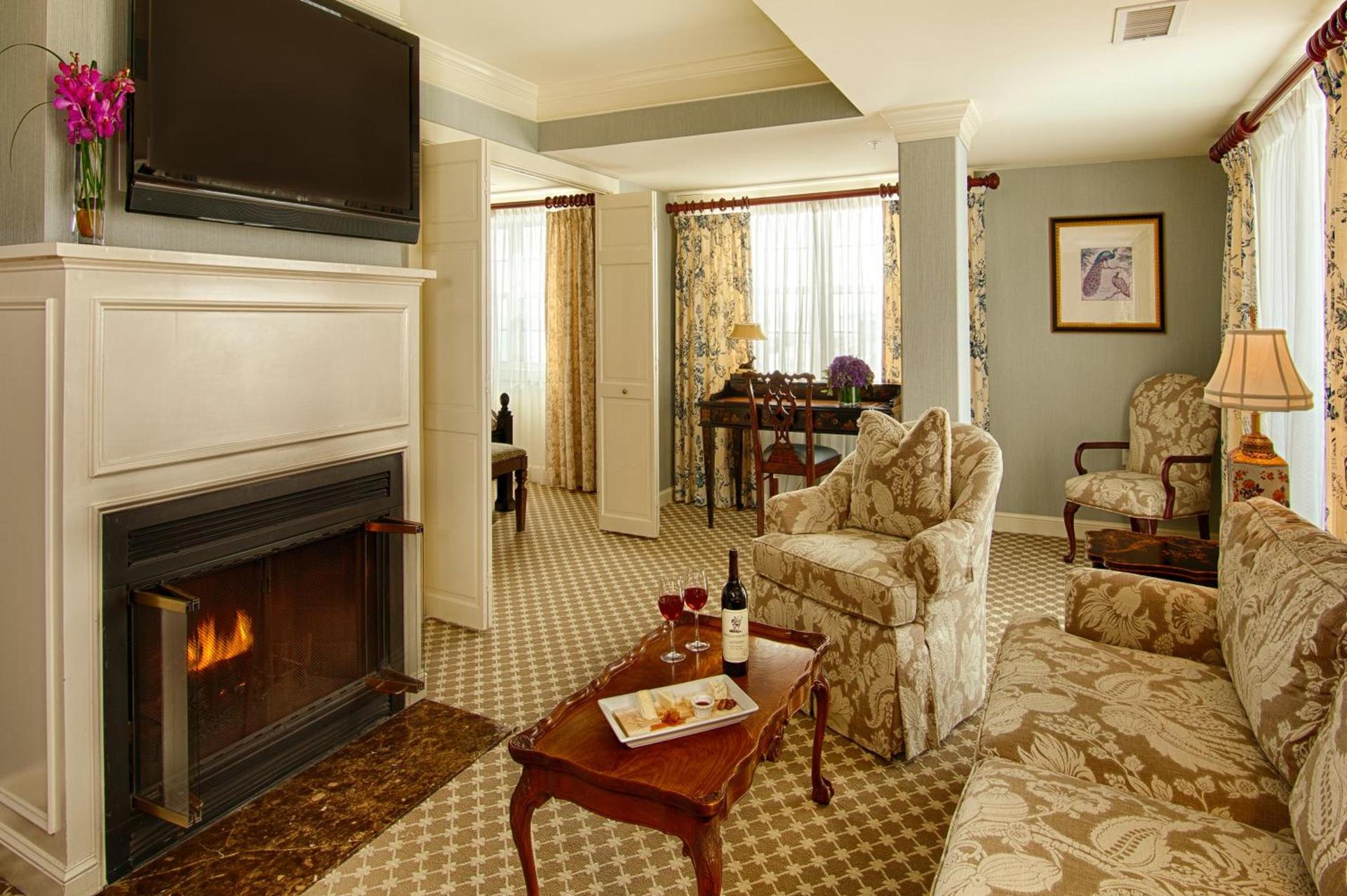 Saybrook Point Resort & Marina photo 9