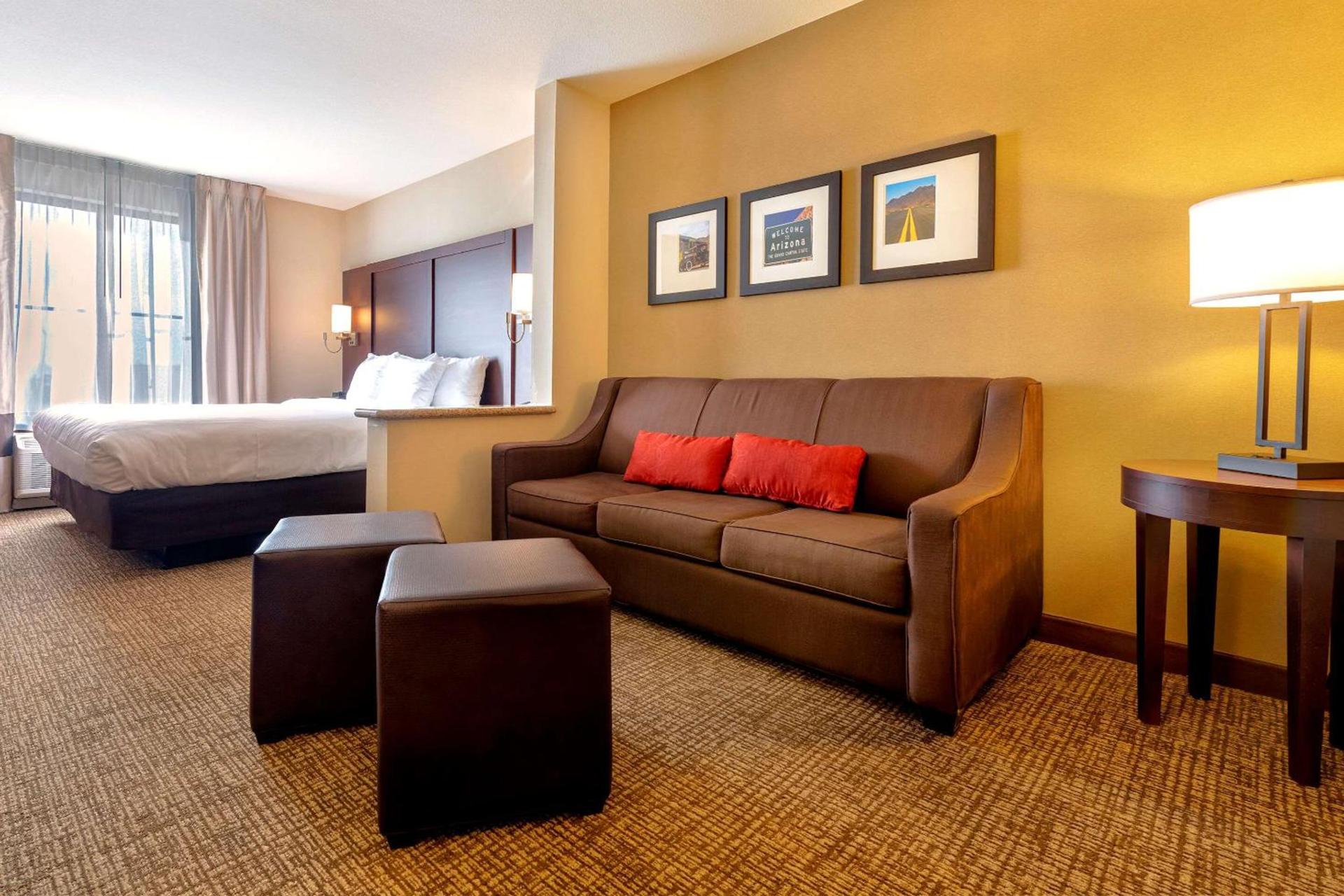 Comfort Suites Goodyear-West Phoenix photo 7