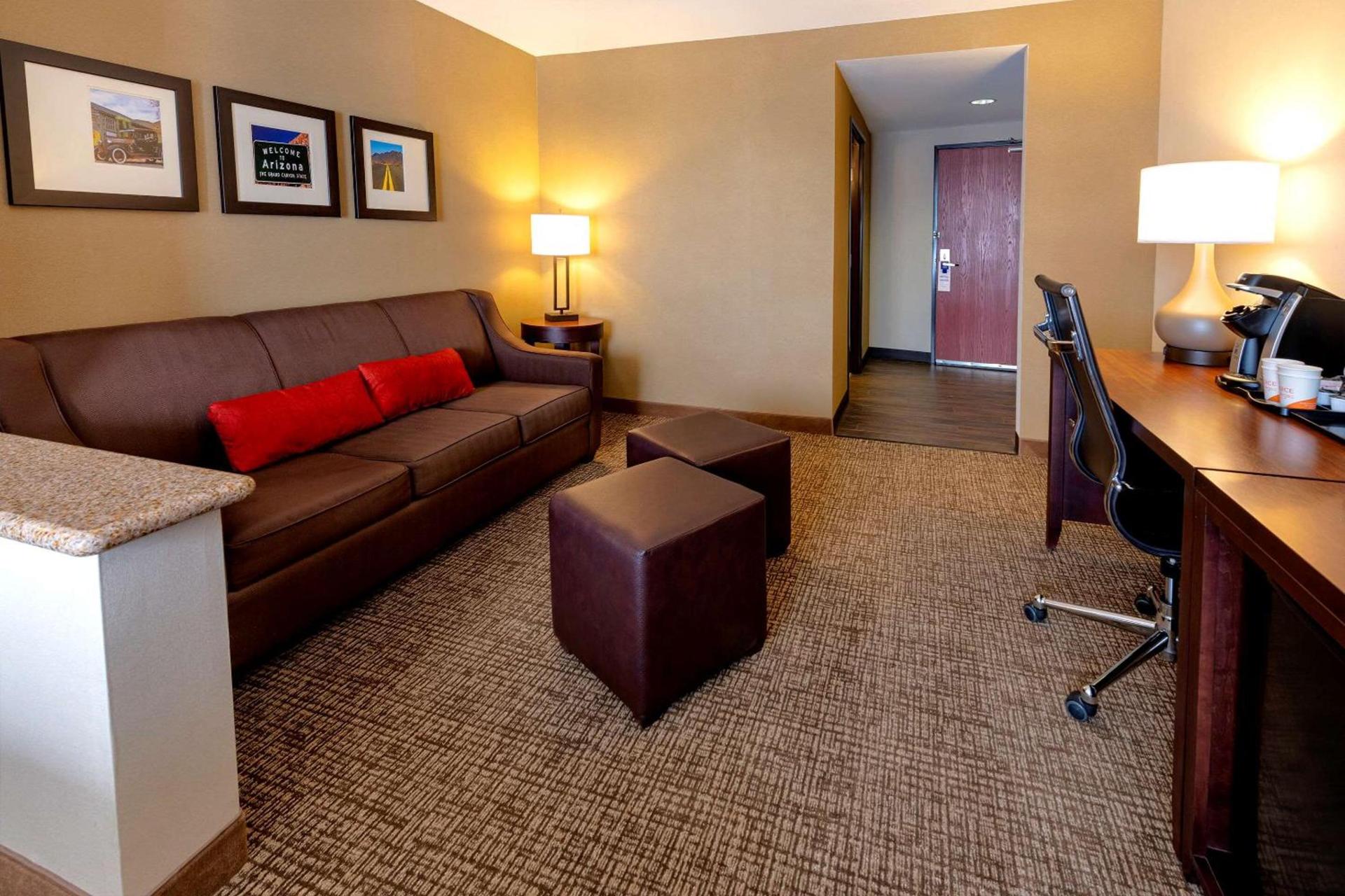 Comfort Suites Goodyear-West Phoenix photo 8